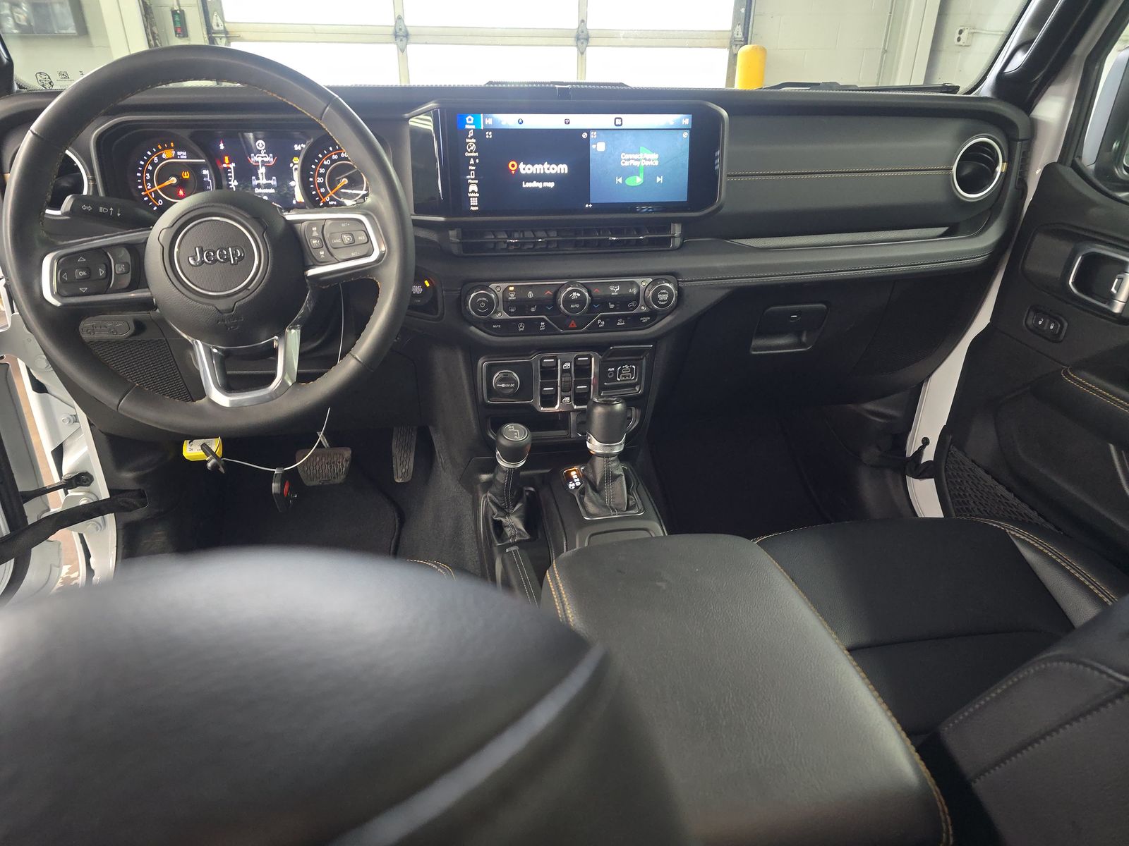 2024 Jeep Wrangler Sahara AWD