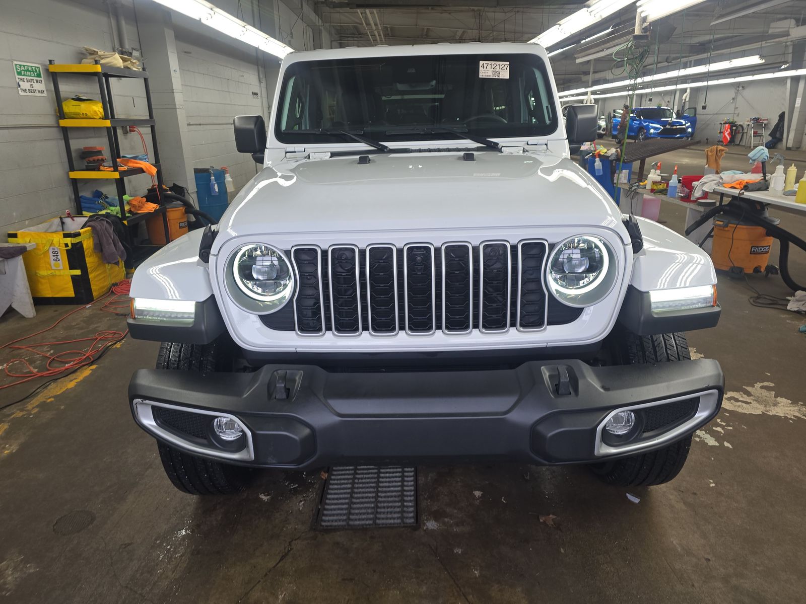 2024 Jeep Wrangler Sahara AWD