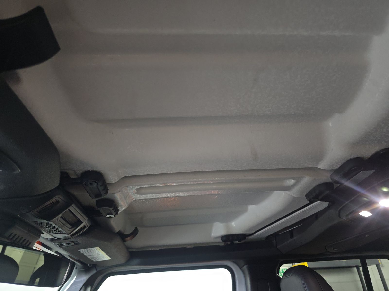 2024 Jeep Wrangler Sahara AWD