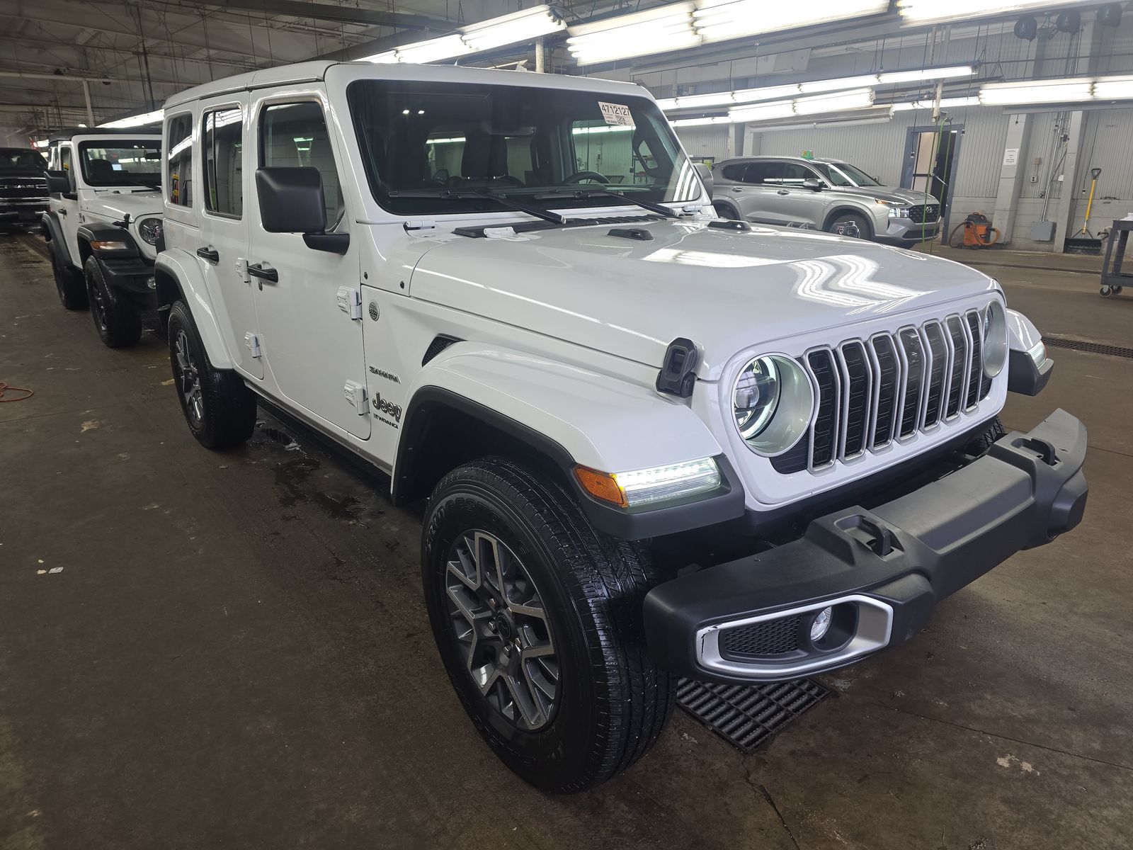 2024 Jeep Wrangler Sahara AWD