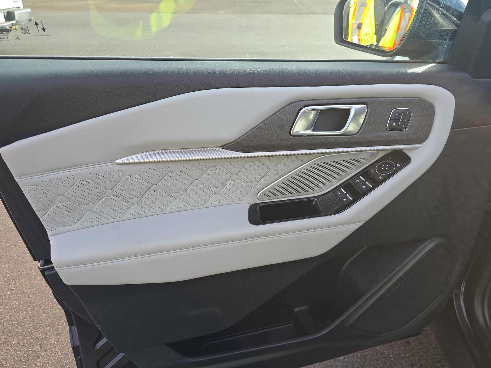 2025 Ford Explorer Platinum AWD