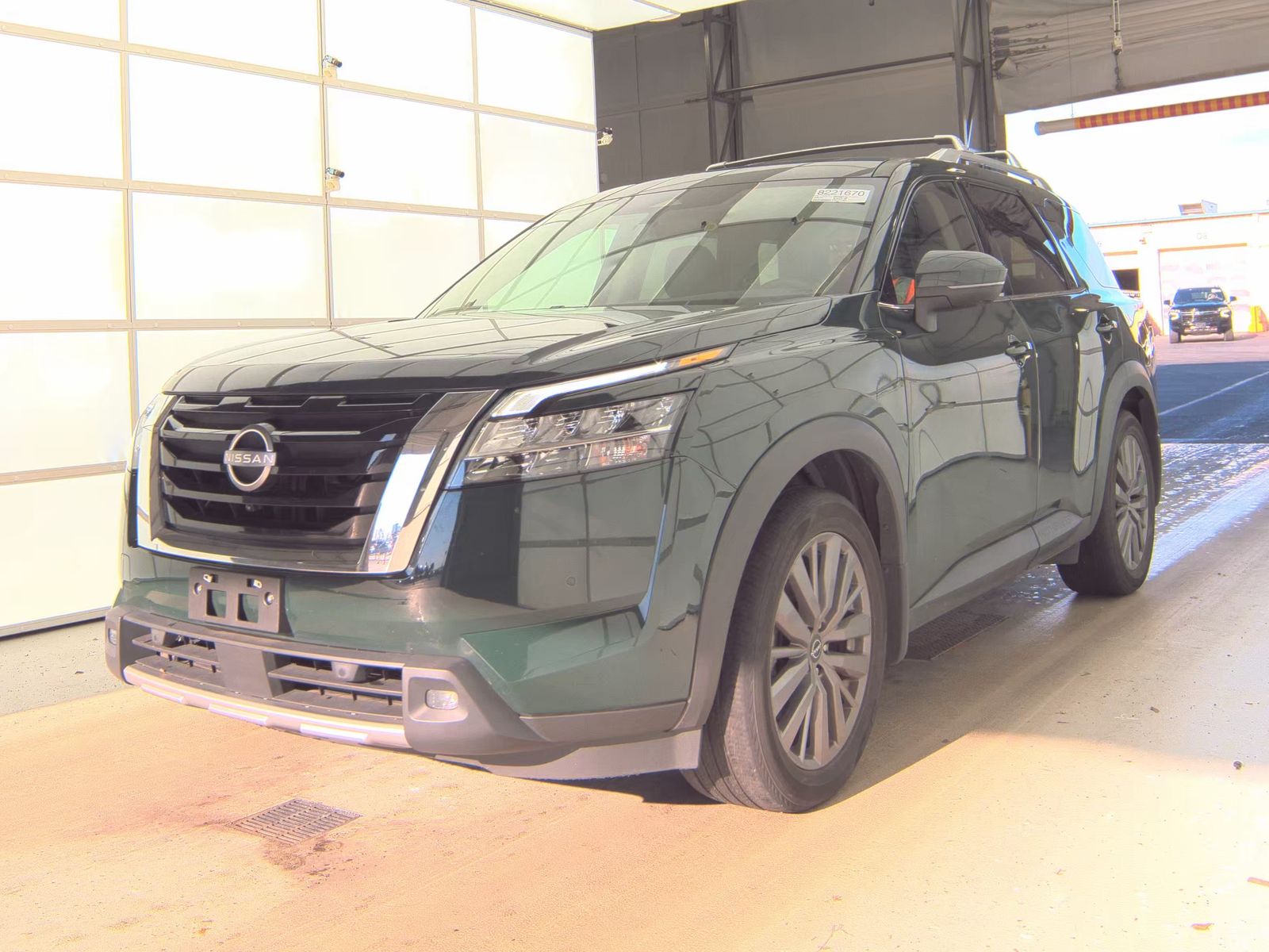 2023 Nissan Pathfinder SL AWD