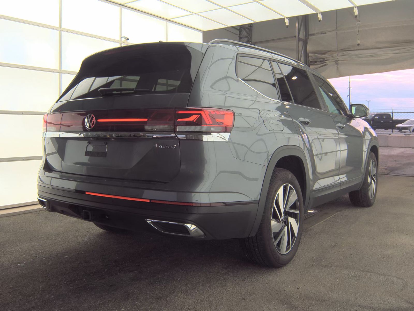 2025 Volkswagen Atlas 2.0T SE AWD