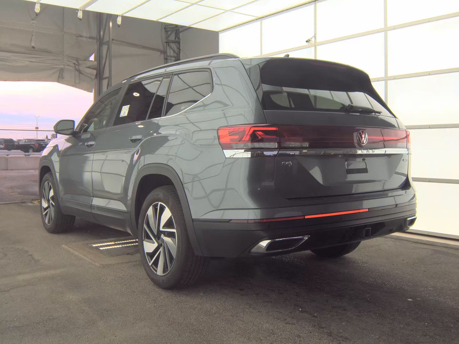 2025 Volkswagen Atlas 2.0T SE AWD