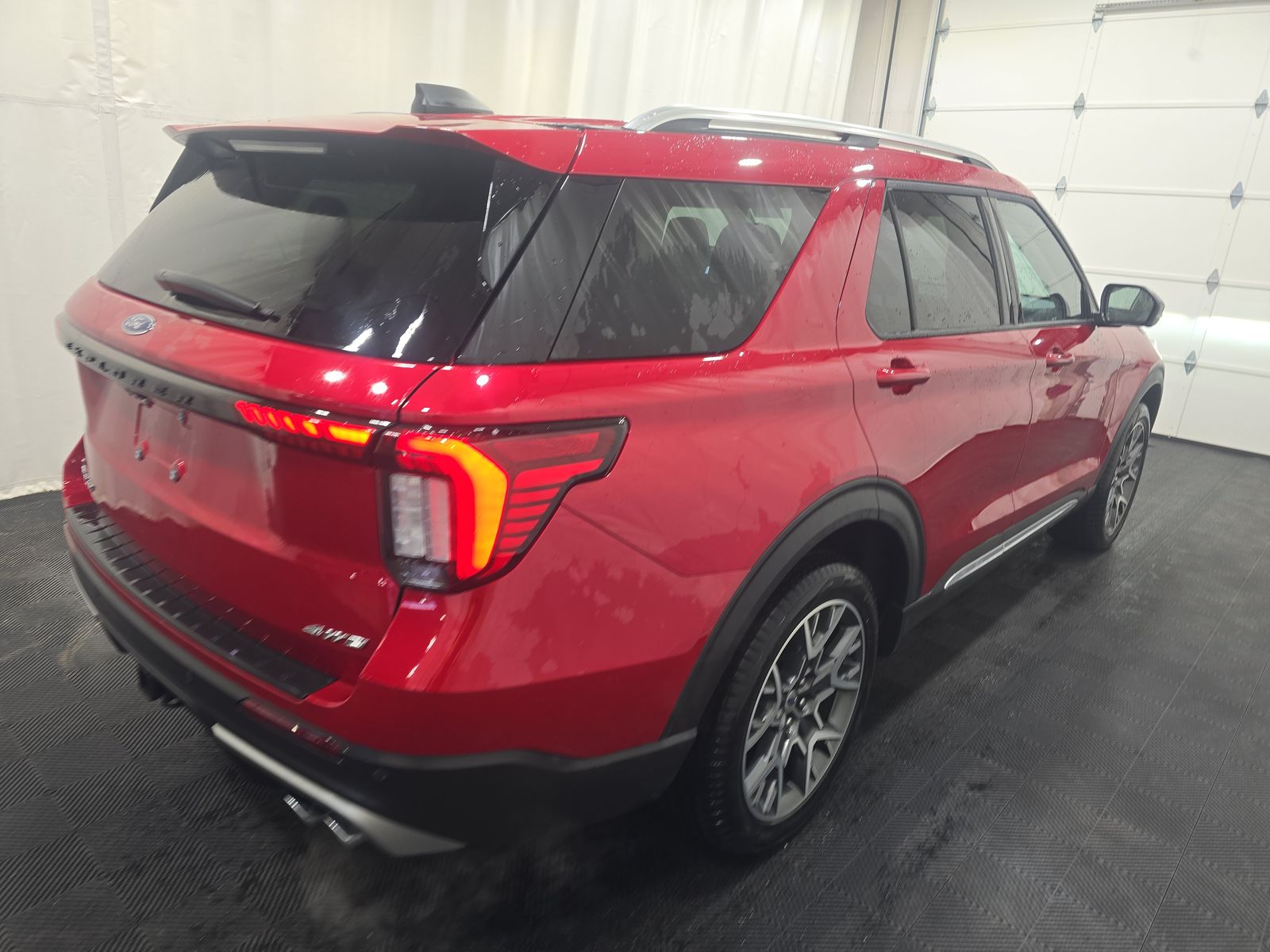 2025 Ford Explorer Platinum AWD