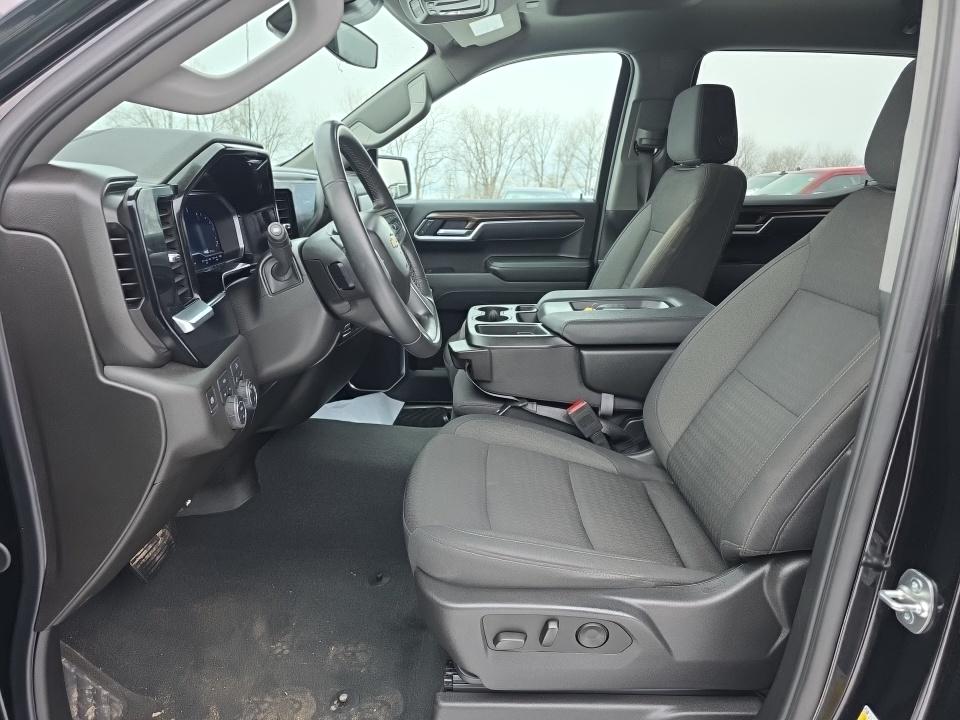 2025 Chevrolet Silverado 1500 LT AWD