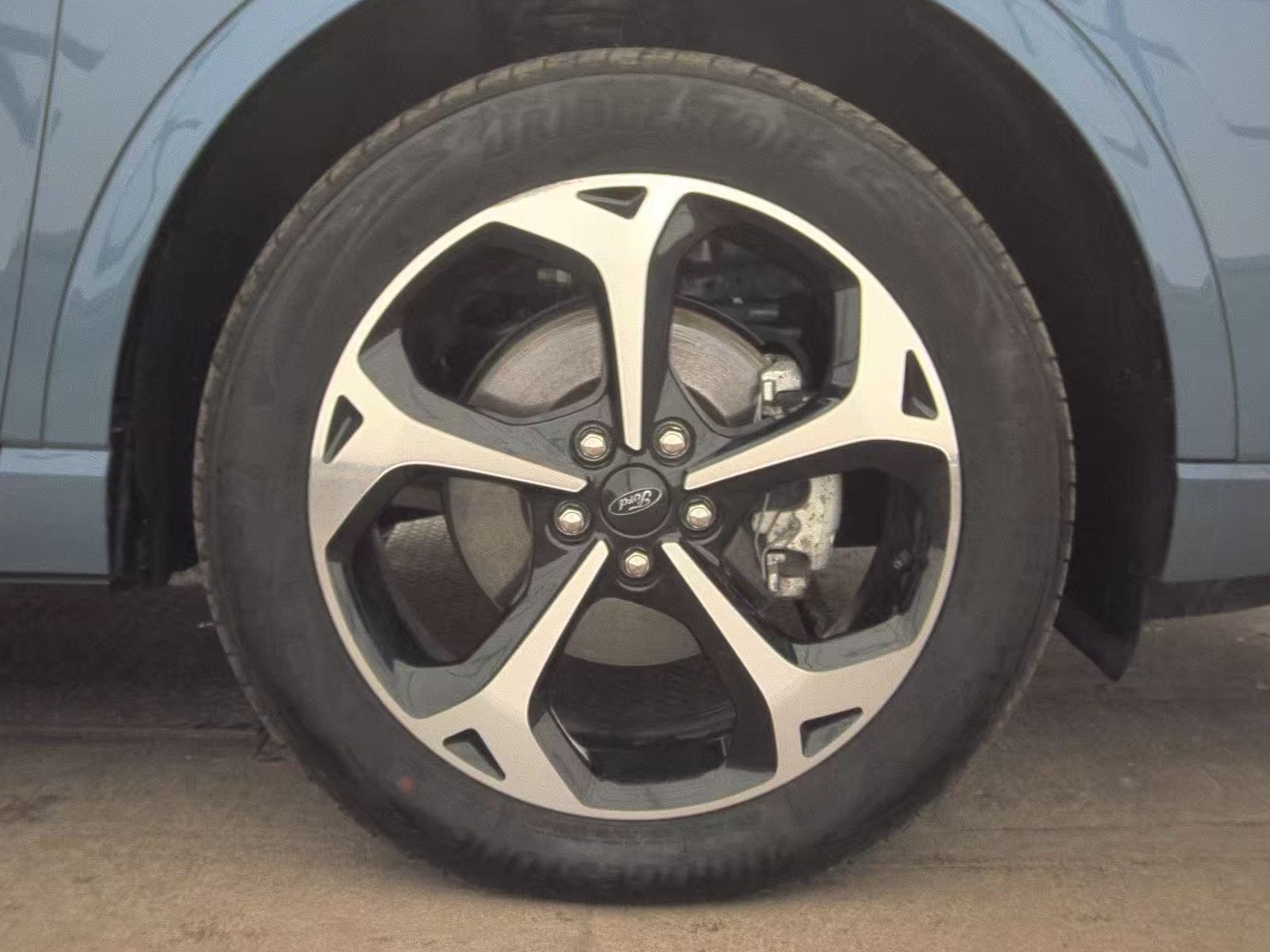 2025 Ford Escape Hybrid ST-Line Elite AWD