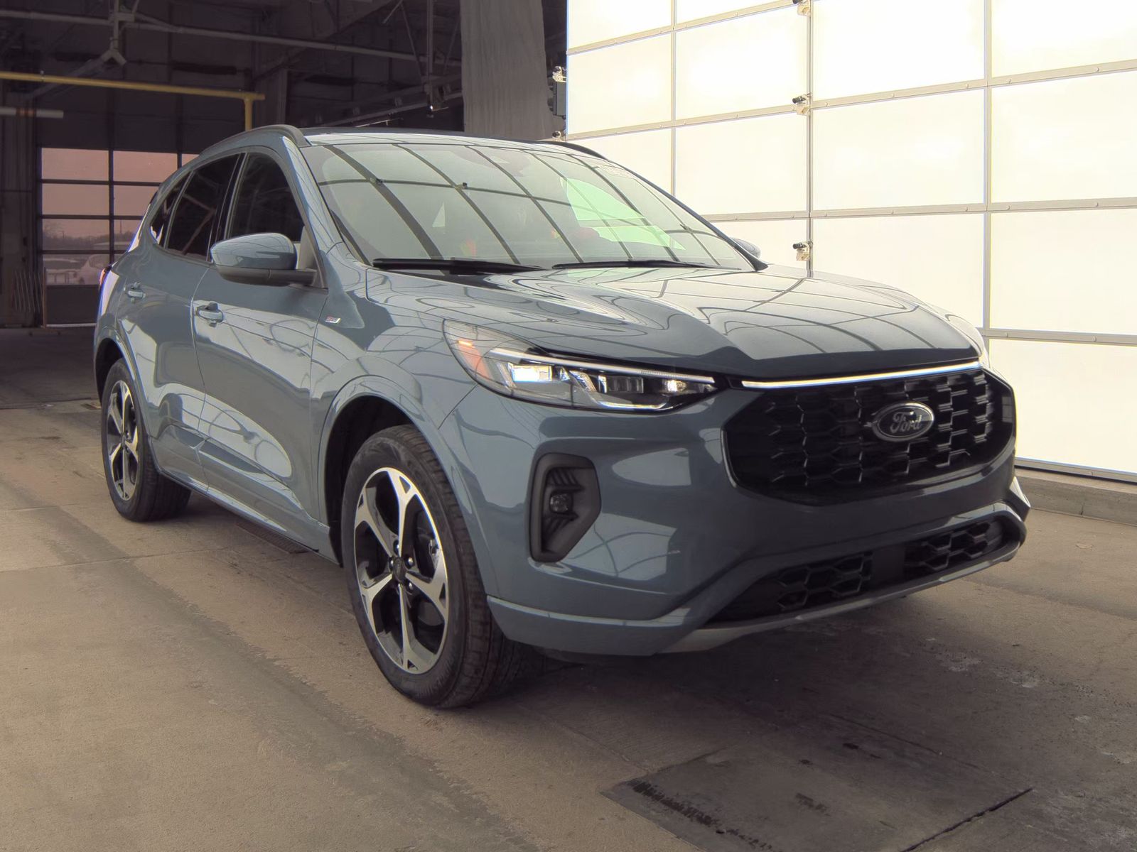 2025 Ford Escape Hybrid ST-Line Elite AWD