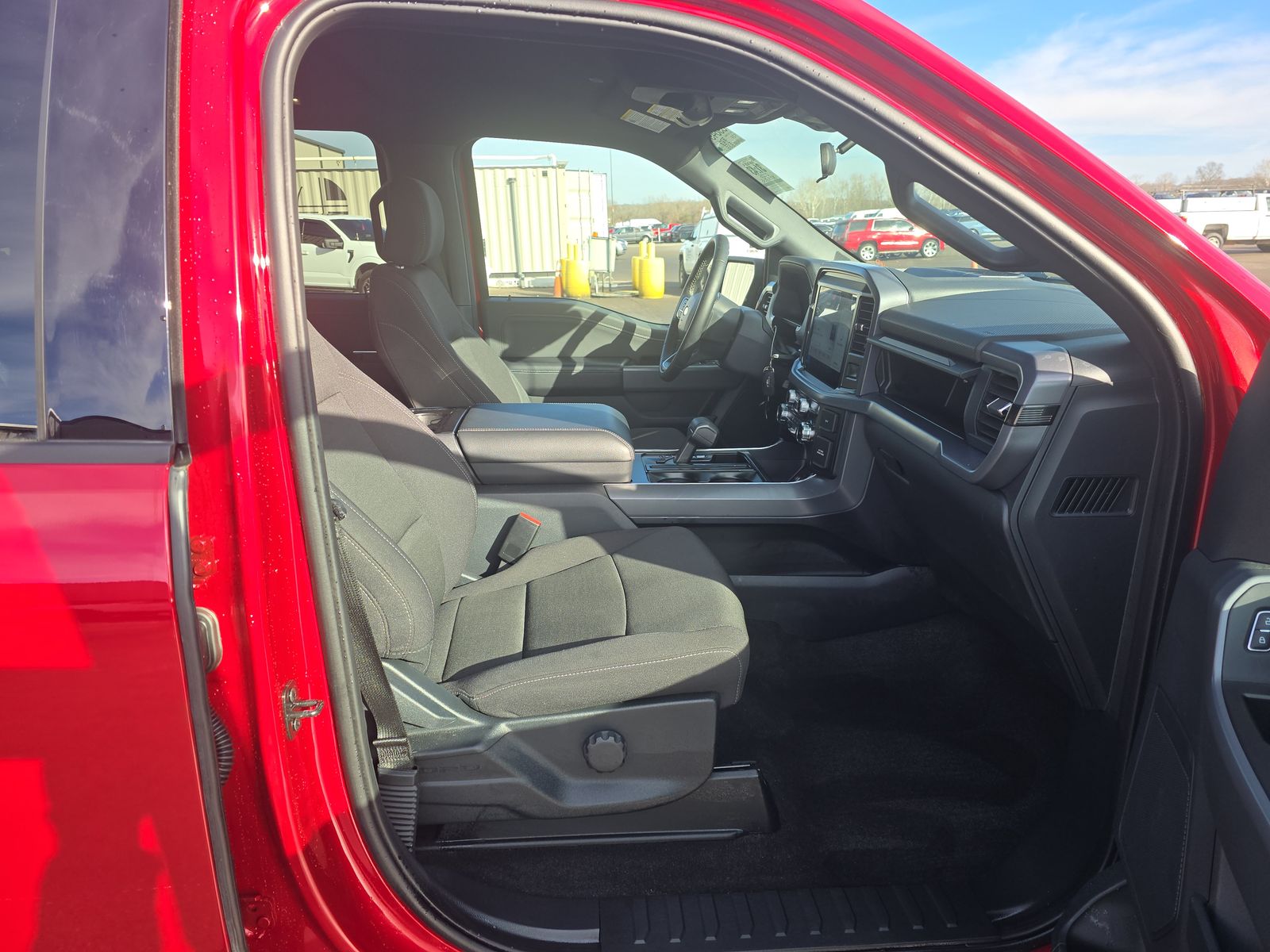 2025 Ford F-150 XLT AWD