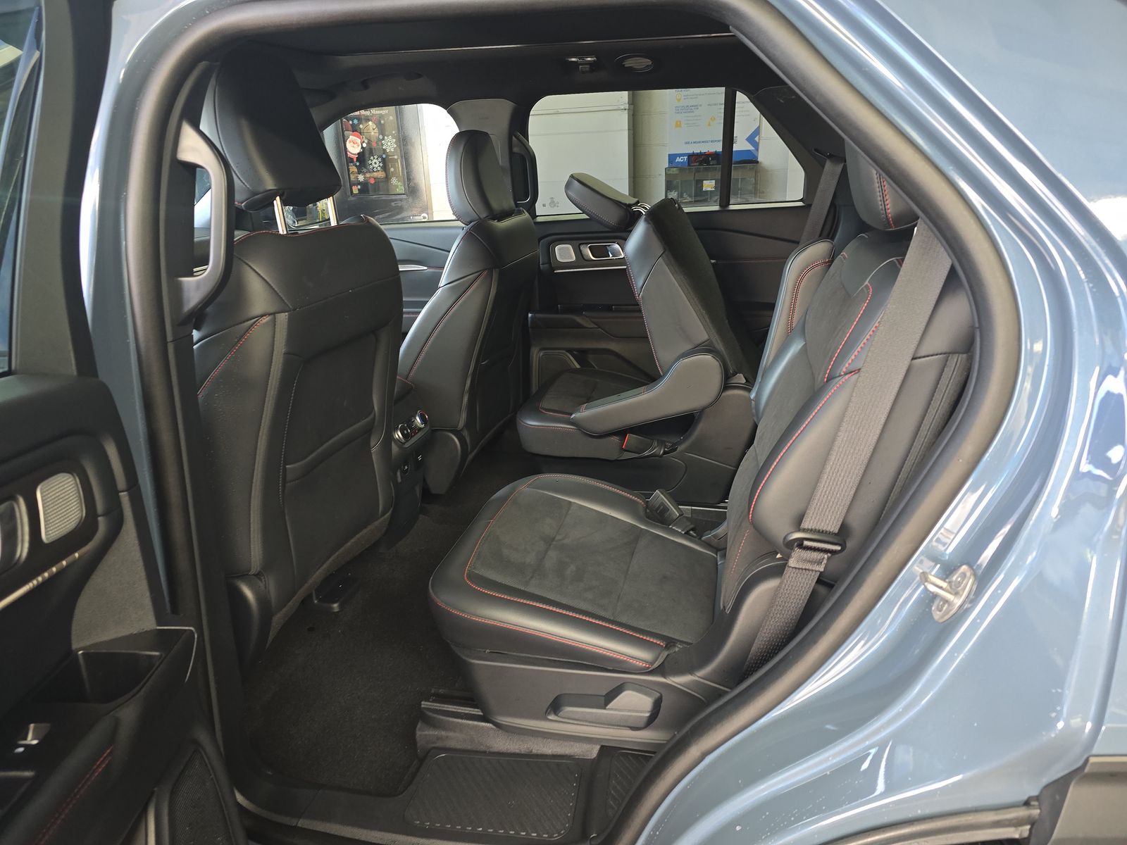 2025 Ford Explorer ST AWD