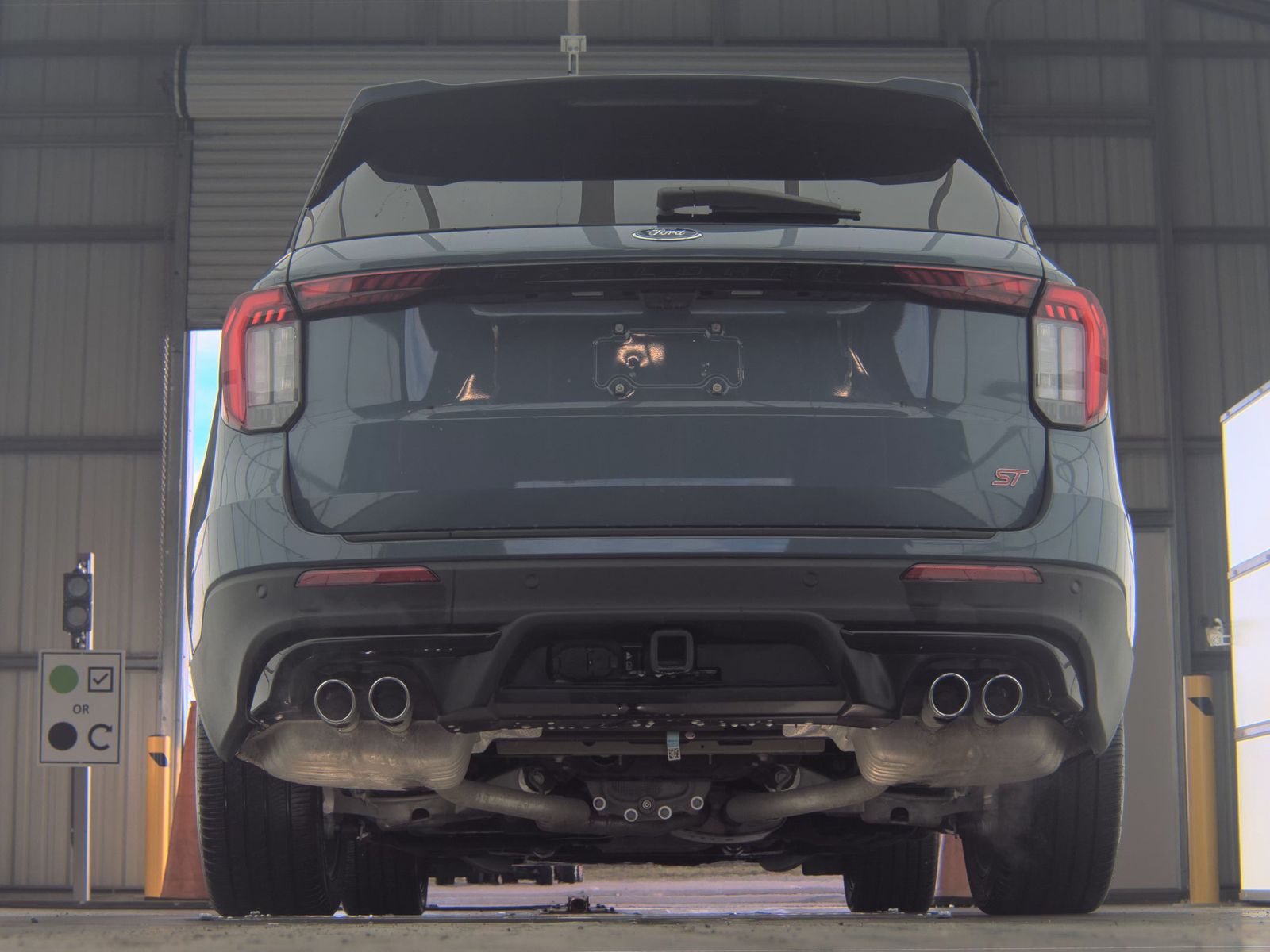 2025 Ford Explorer ST AWD