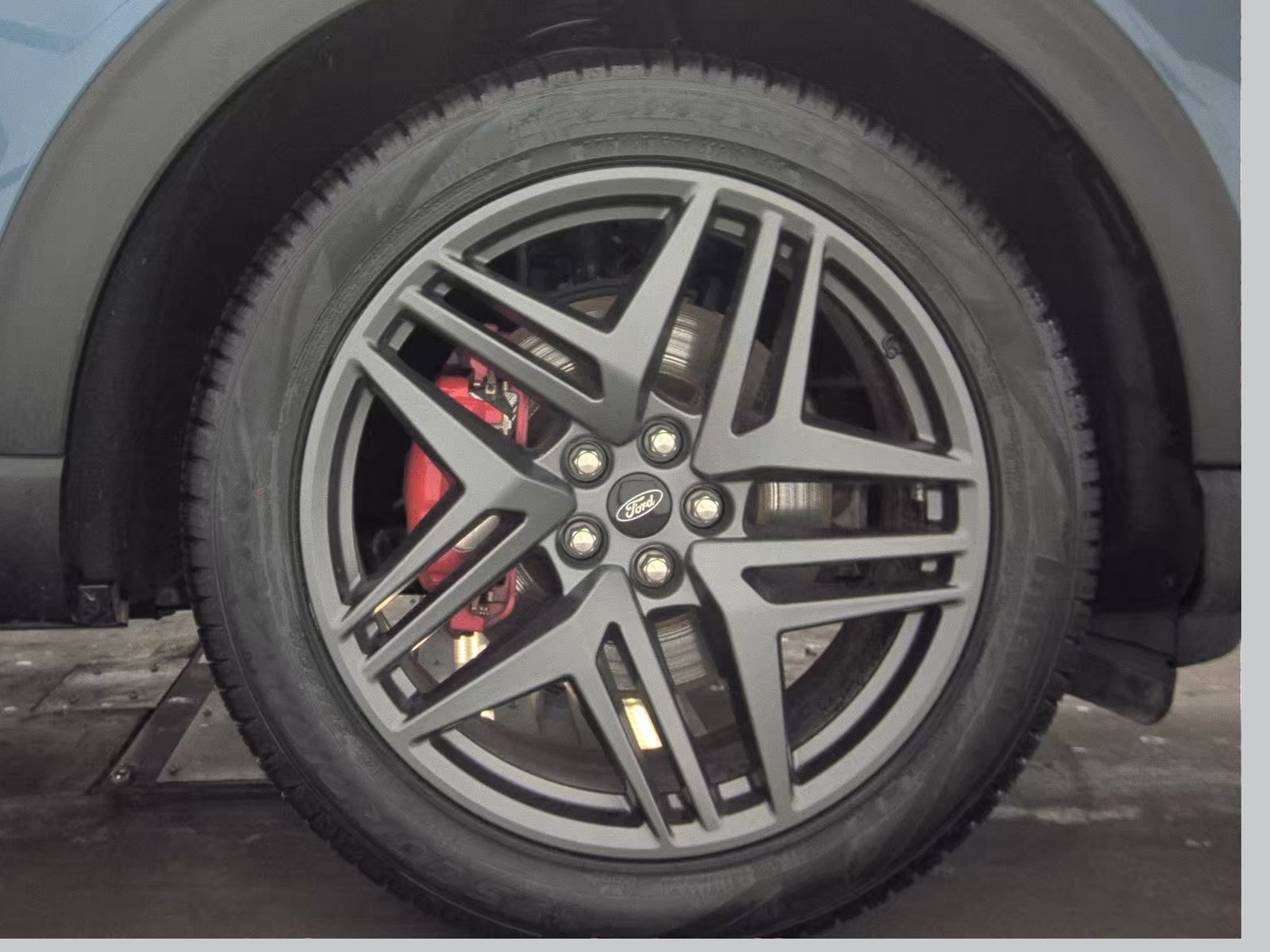 2025 Ford Explorer ST AWD