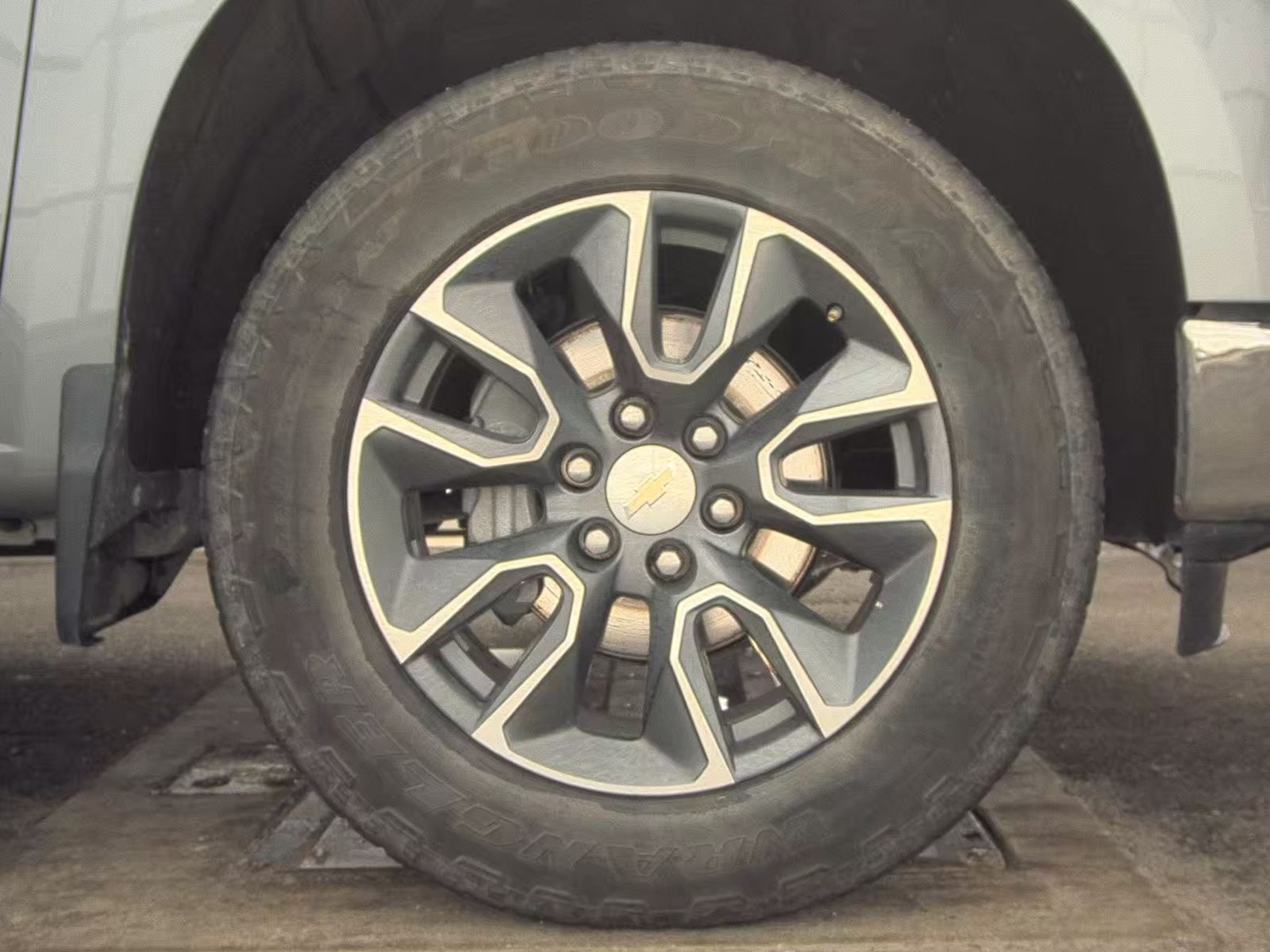 2023 Chevrolet Silverado 1500 LT AWD