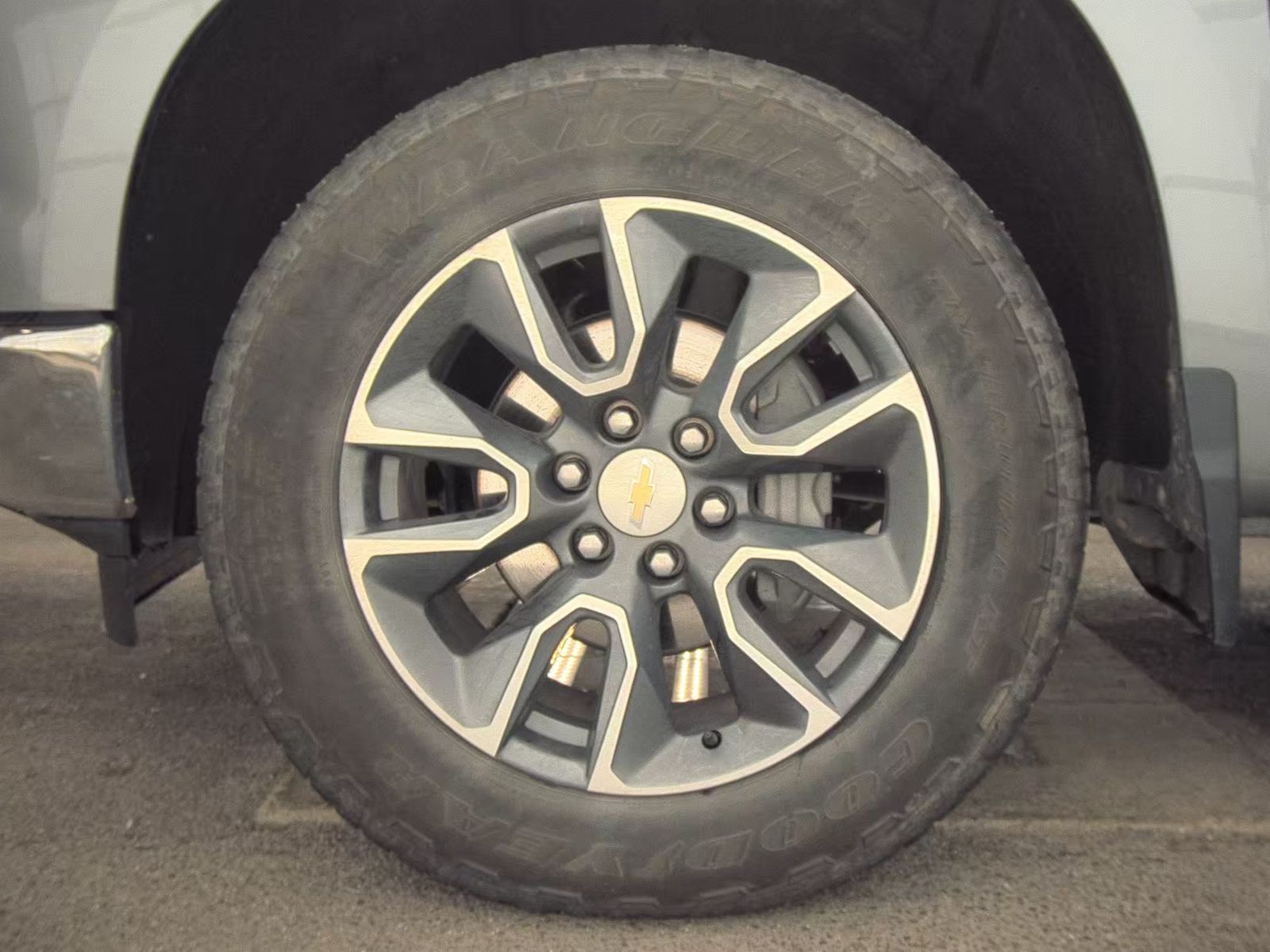 2023 Chevrolet Silverado 1500 LT AWD