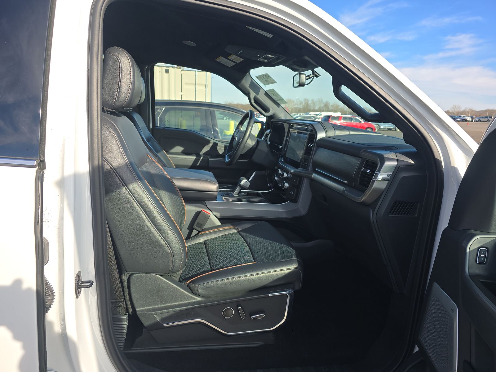 2024 Ford F-150 Lariat AWD