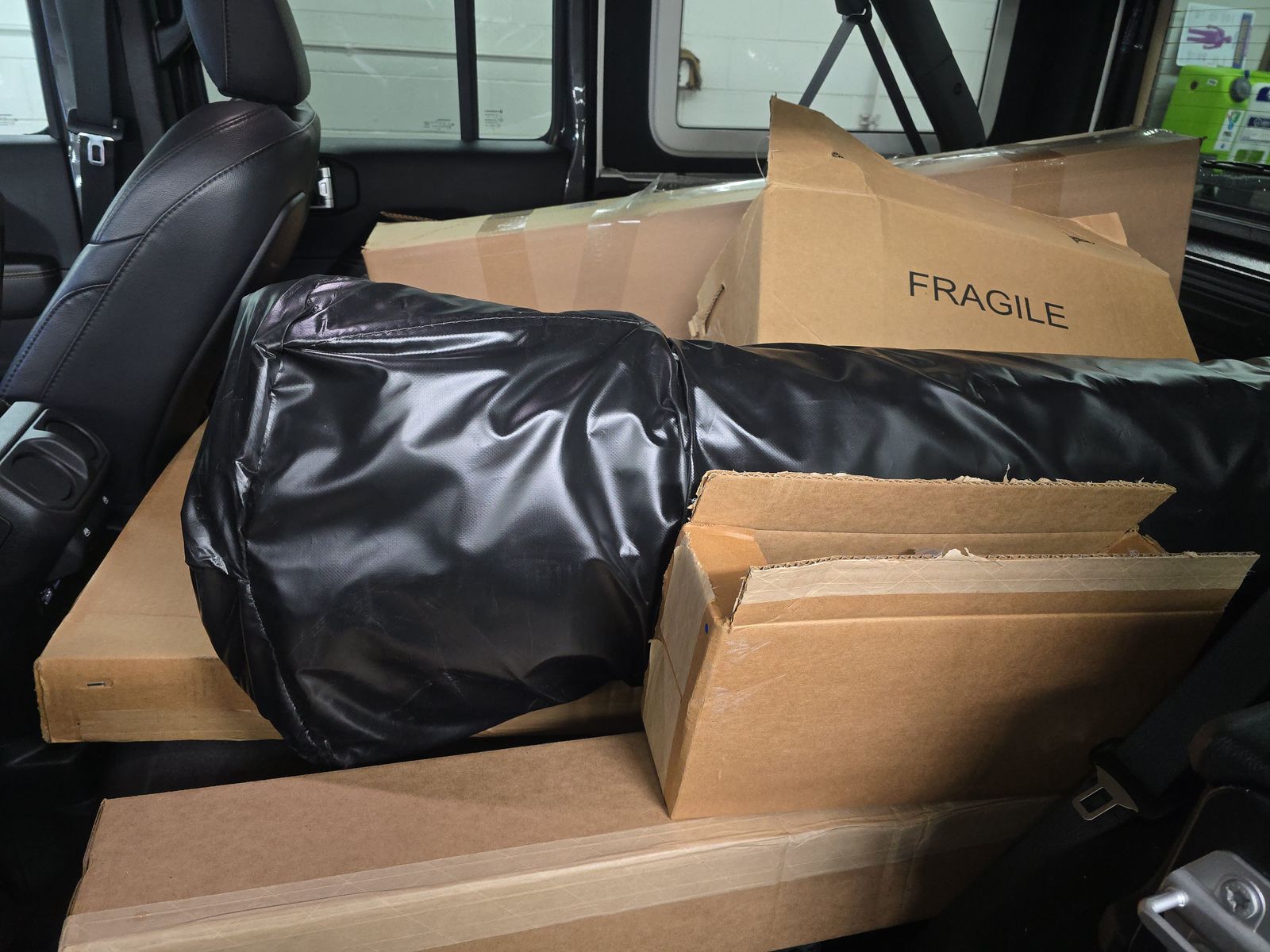 2025 Jeep Wrangler Sahara AWD