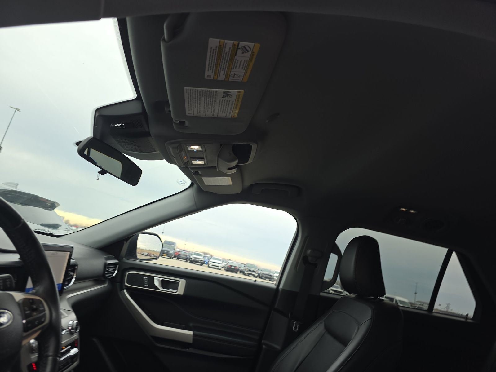 2023 Ford Explorer XLT AWD