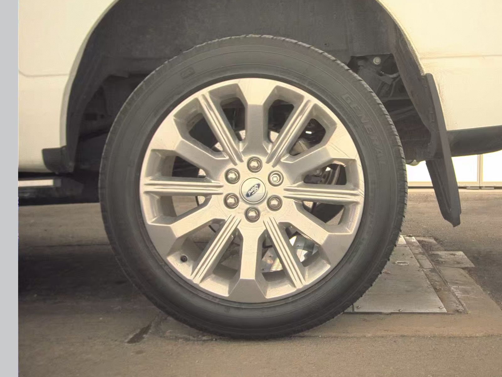 2022 Ford F-150 Hybrid Limited AWD