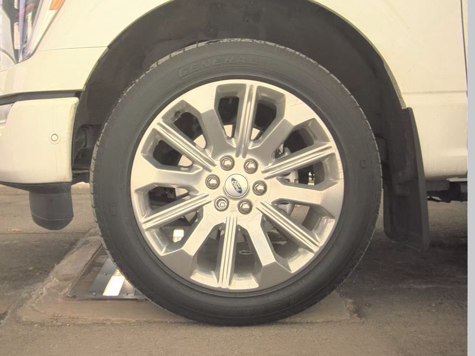 2022 Ford F-150 Hybrid Limited AWD