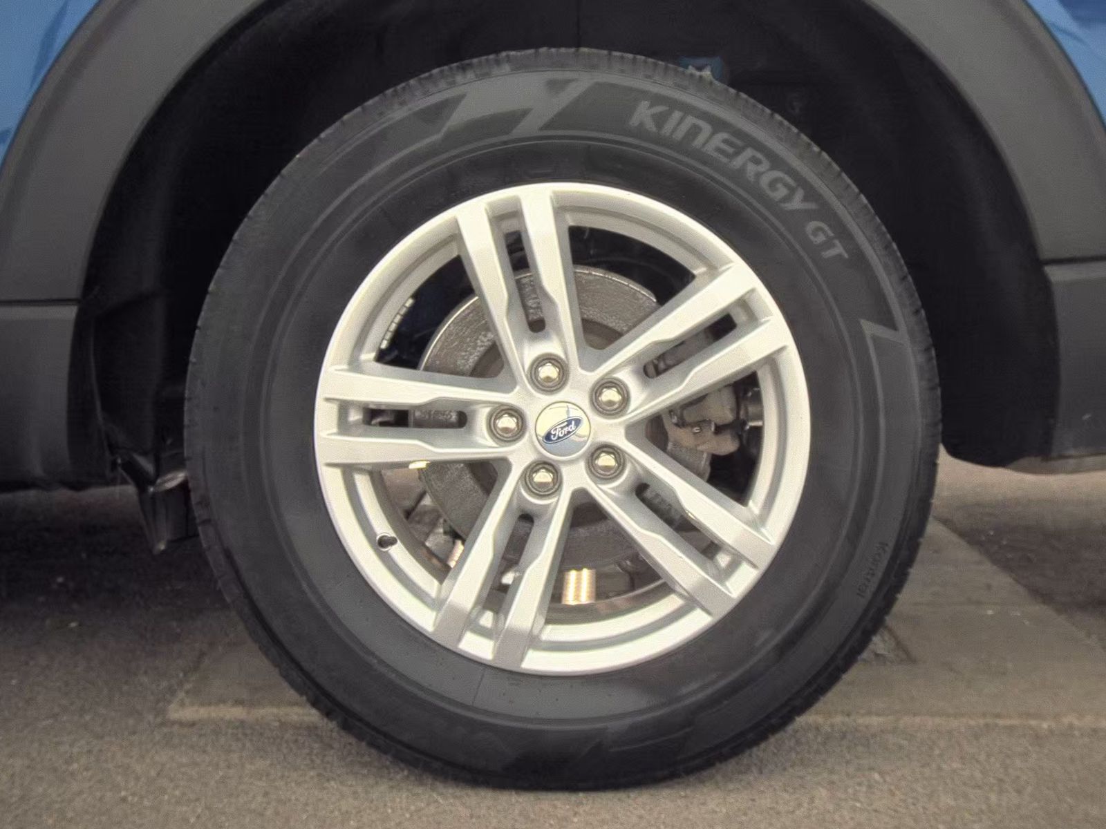 2023 Ford Explorer XLT AWD