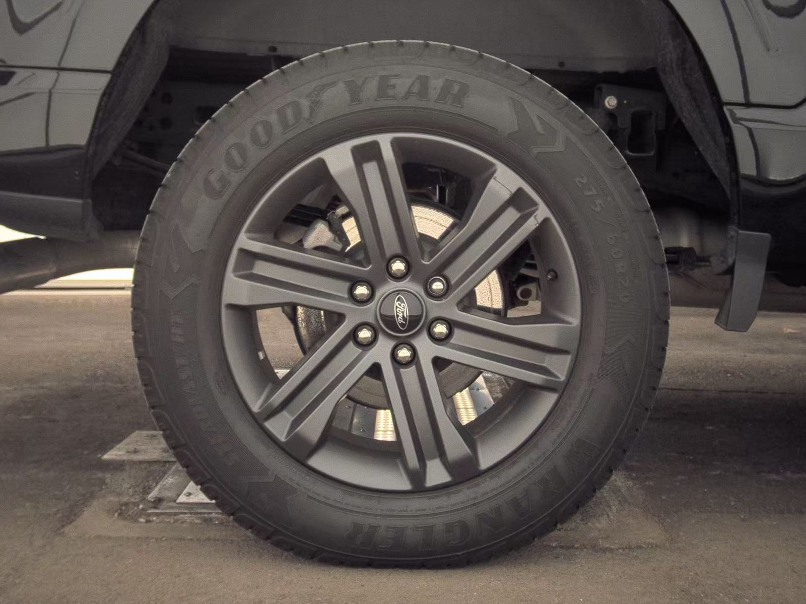 2023 Ford F-150 Hybrid XLT AWD