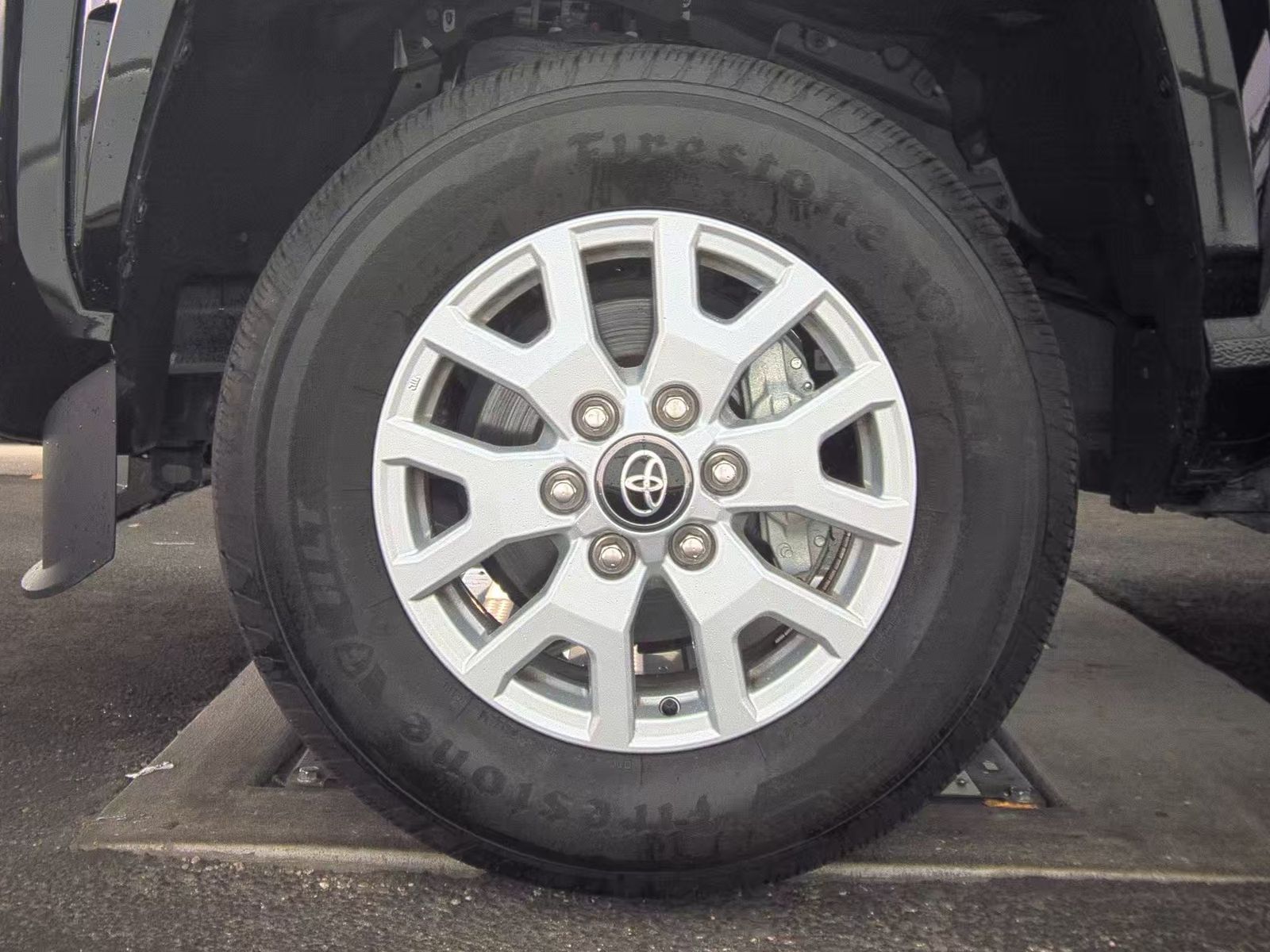 2024 Toyota Tacoma SR5 RWD