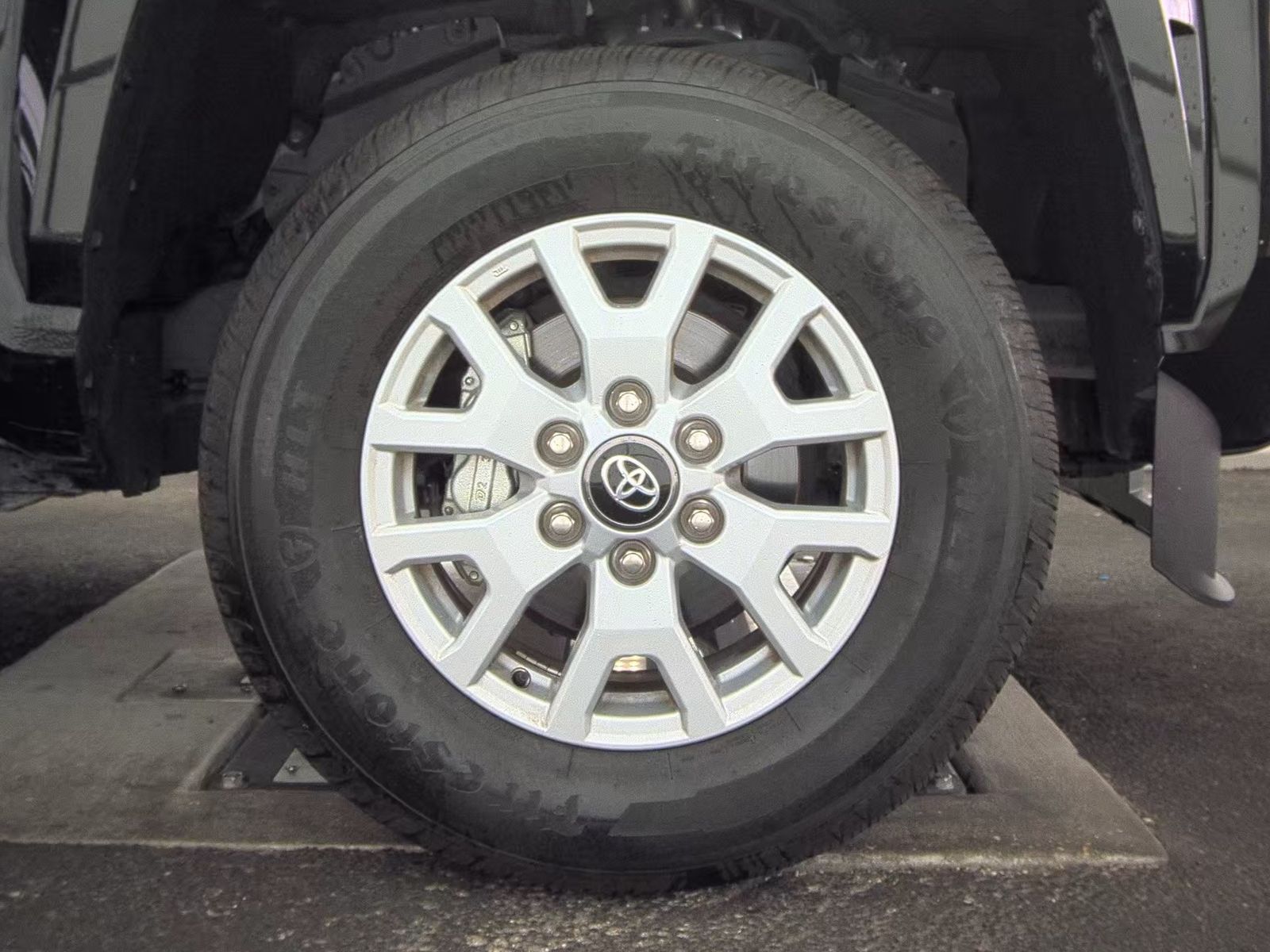 2024 Toyota Tacoma SR5 RWD