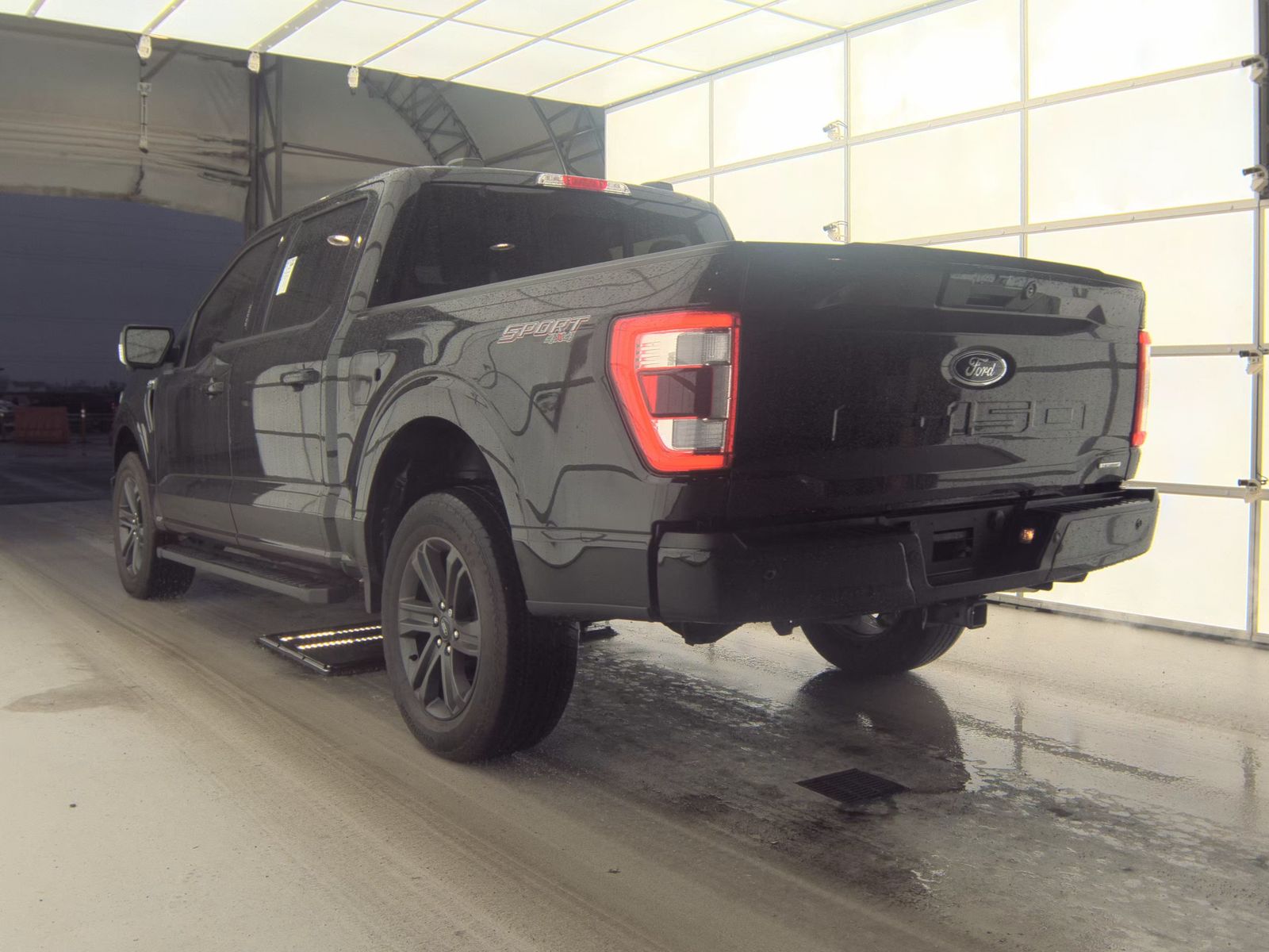 2023 Ford F-150 Lariat AWD