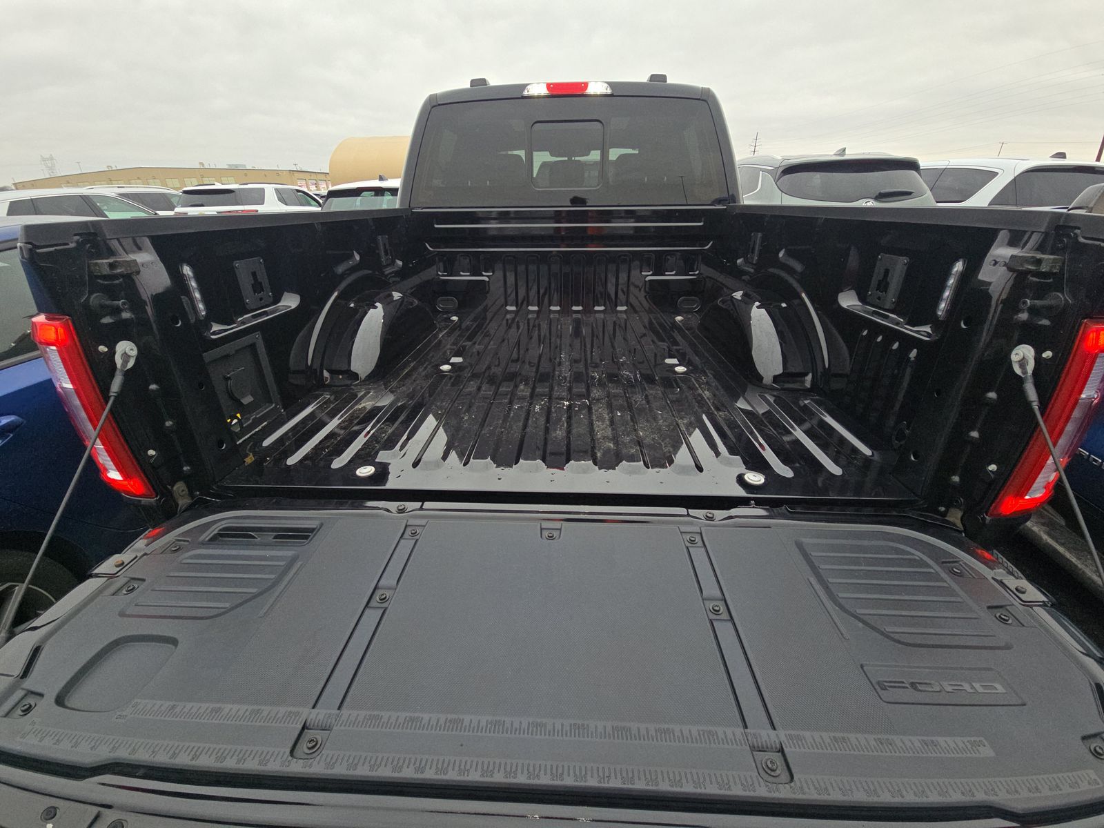 2023 Ford F-150 Lariat AWD