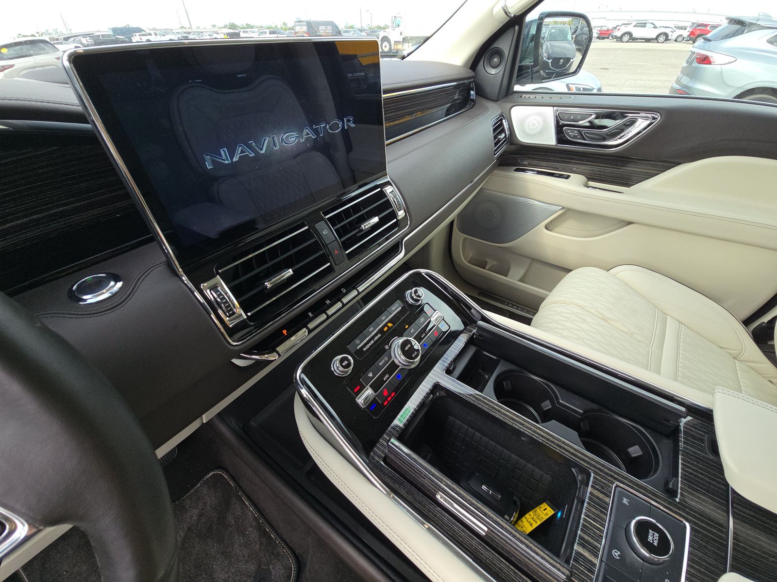 2024 Lincoln Navigator Black Label AWD