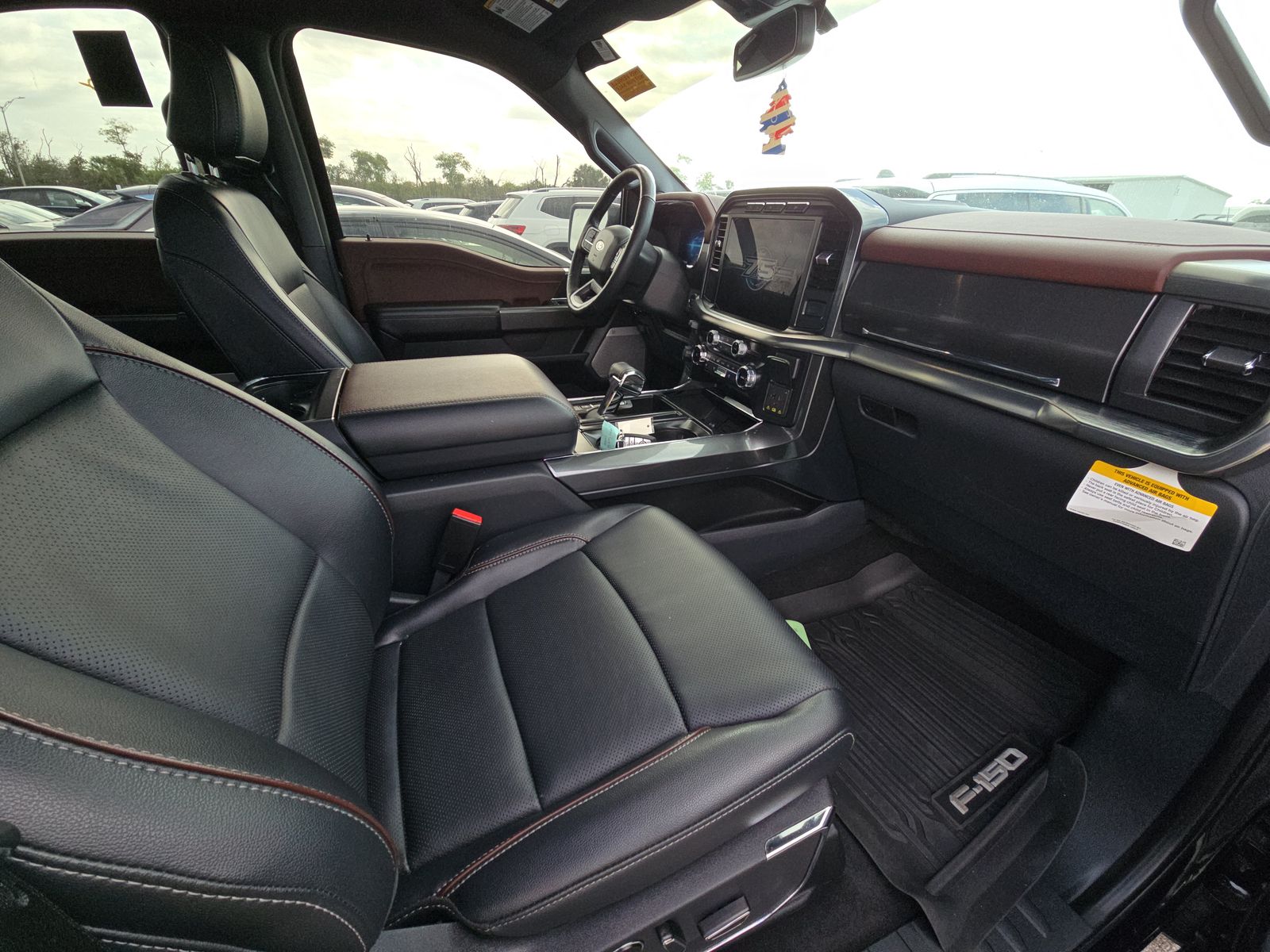 2023 Ford F-150 Hybrid Lariat AWD