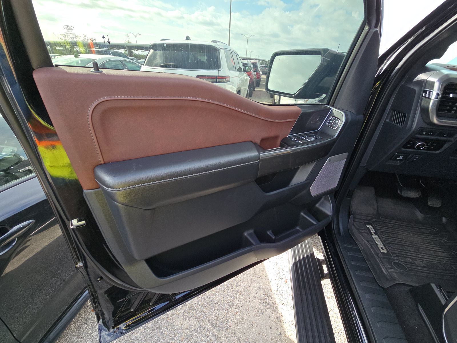 2023 Ford F-150 Hybrid Lariat AWD