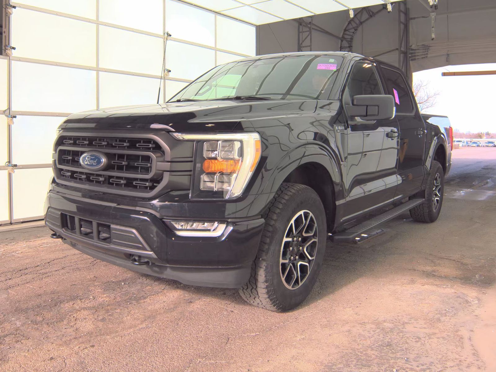 2022 Ford F-150 XLT AWD