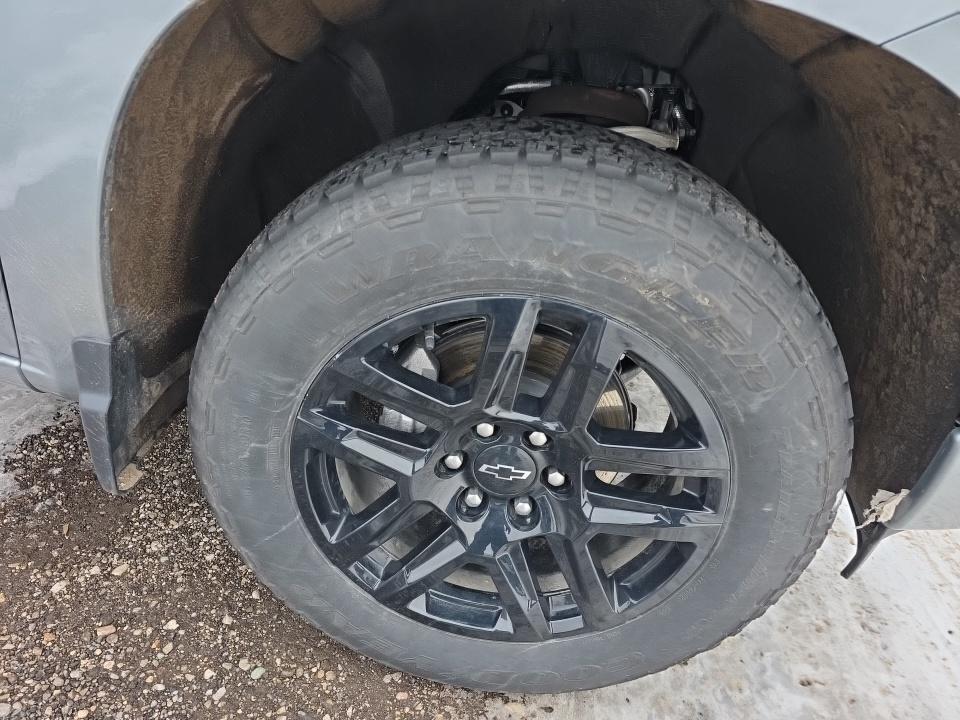 2025 Chevrolet Silverado 1500 RST AWD