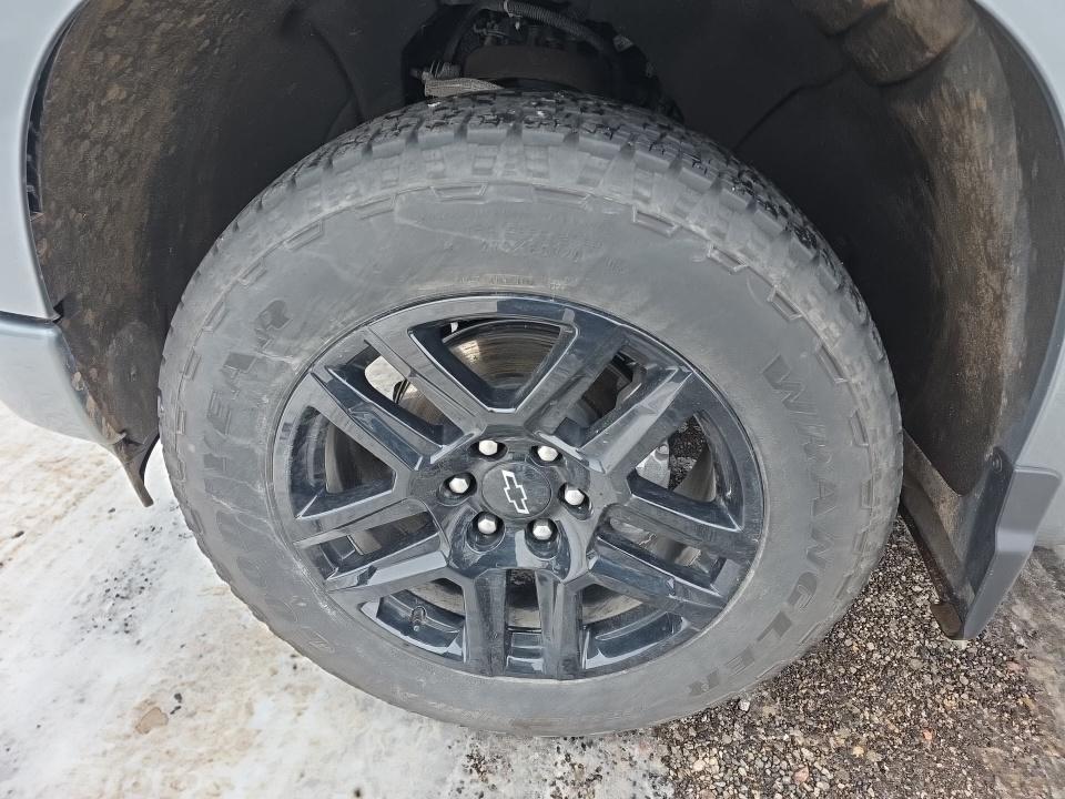 2025 Chevrolet Silverado 1500 RST AWD