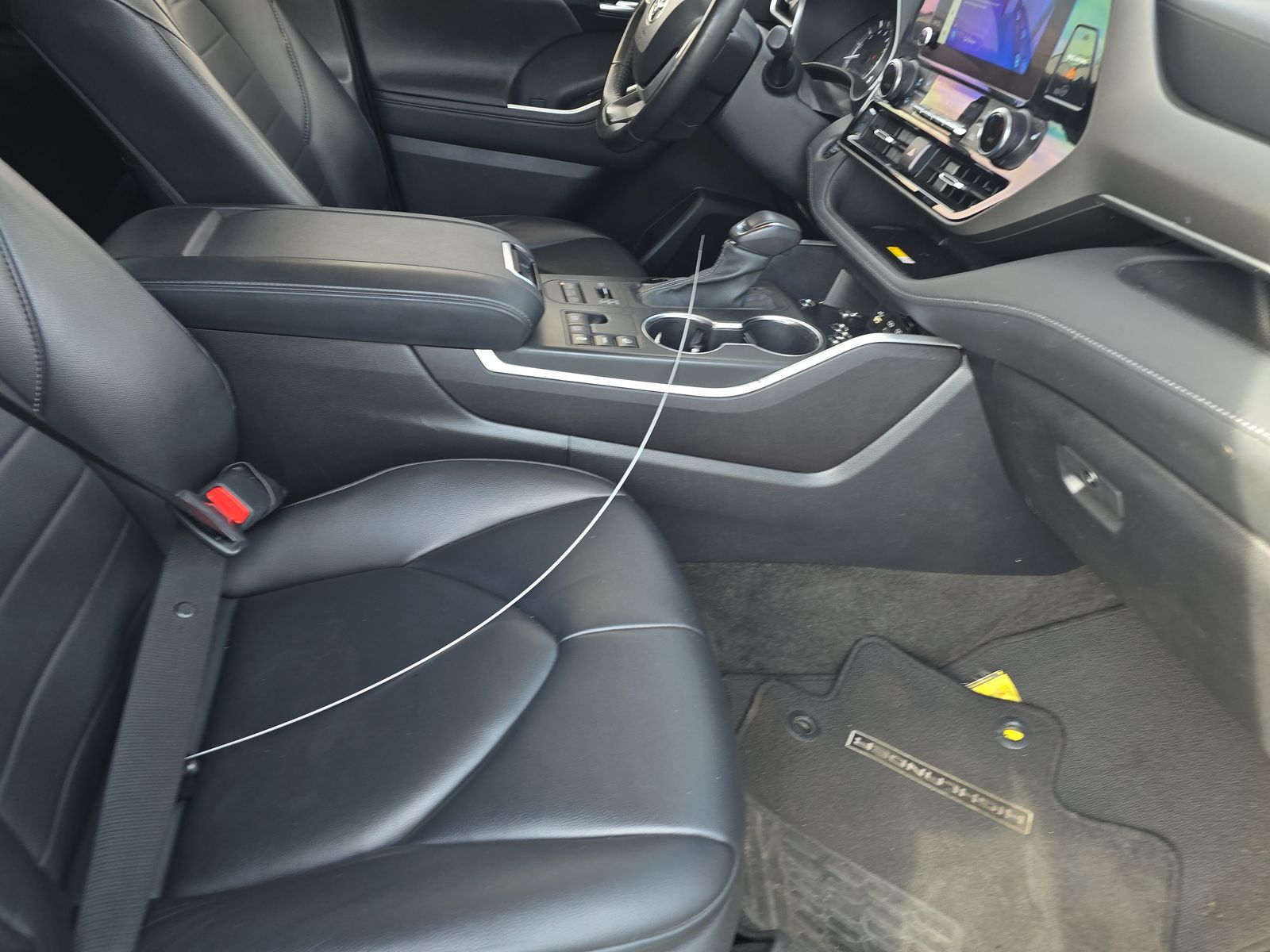 2023 Toyota Highlander XLE AWD