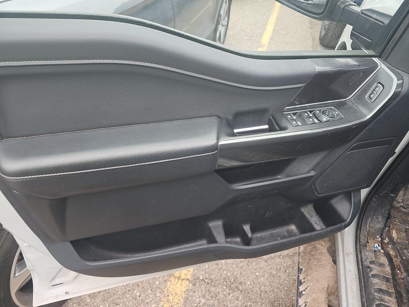 2023 Ford F-150 Hybrid XLT AWD