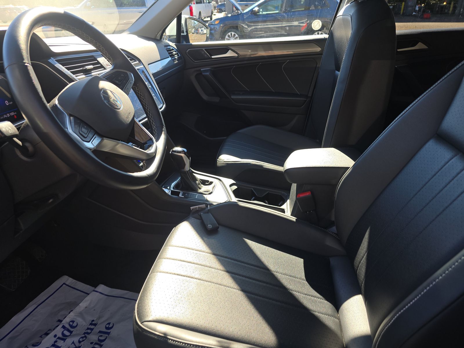 2024 Volkswagen Tiguan 2.0T SE FWD