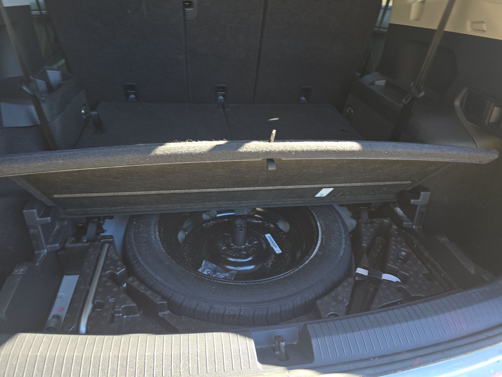 2024 Volkswagen Tiguan 2.0T SE FWD