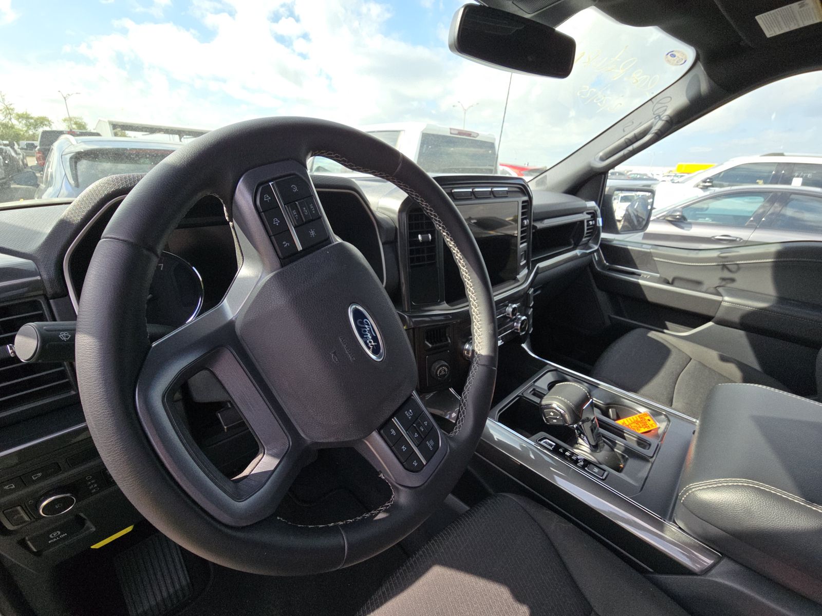 2023 Ford F-150 XLT FWD