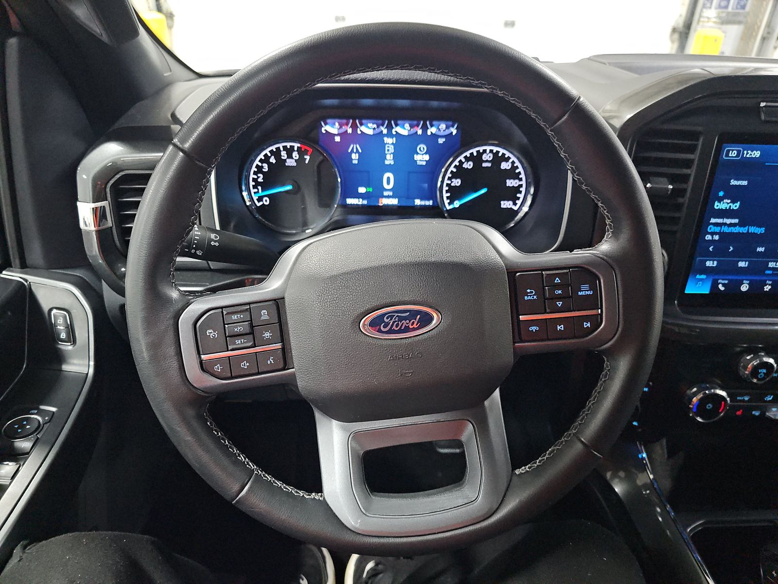 2023 Ford F-150 XLT AWD