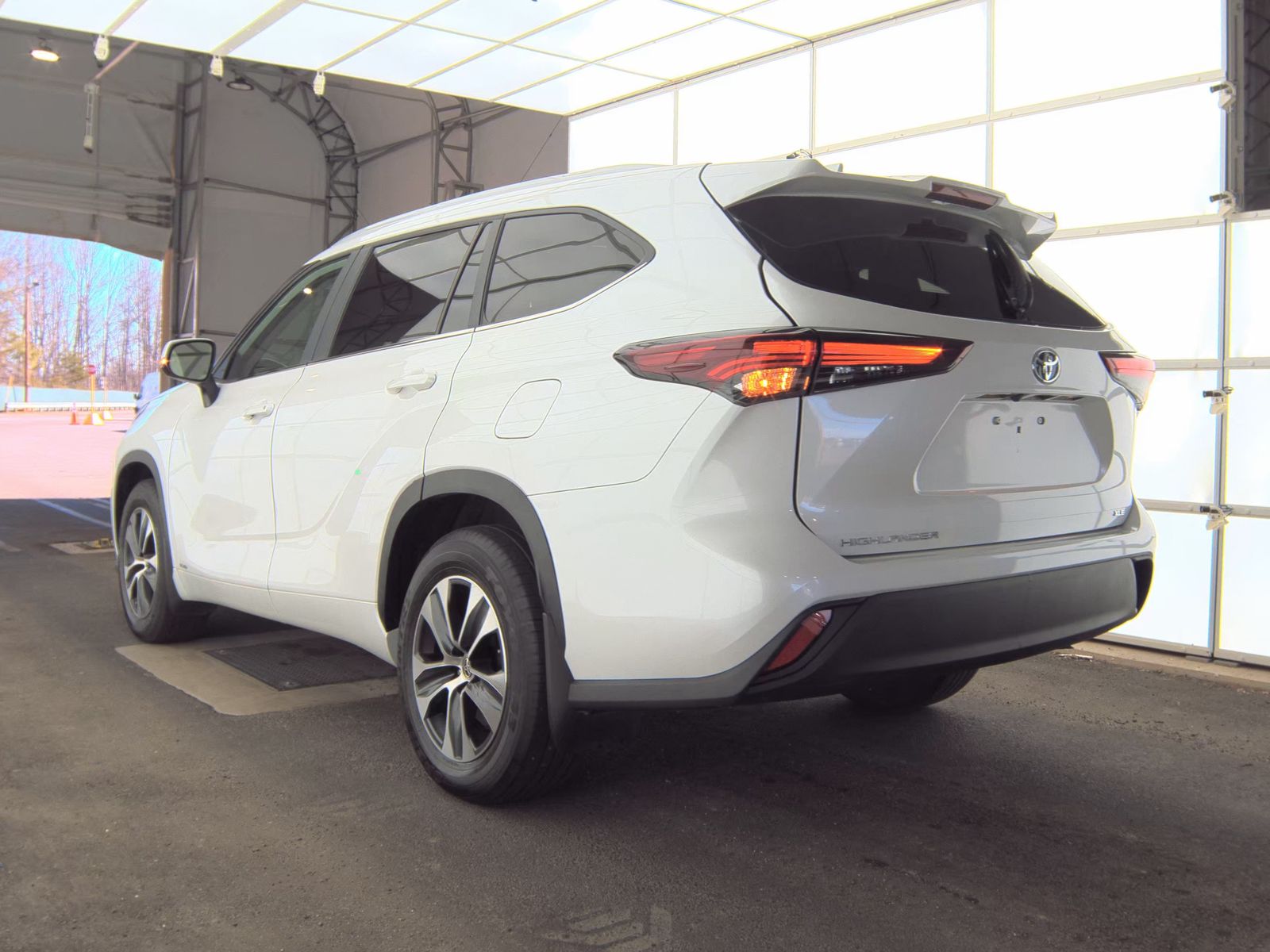 2024 Toyota Highlander Hybrid XLE AWD