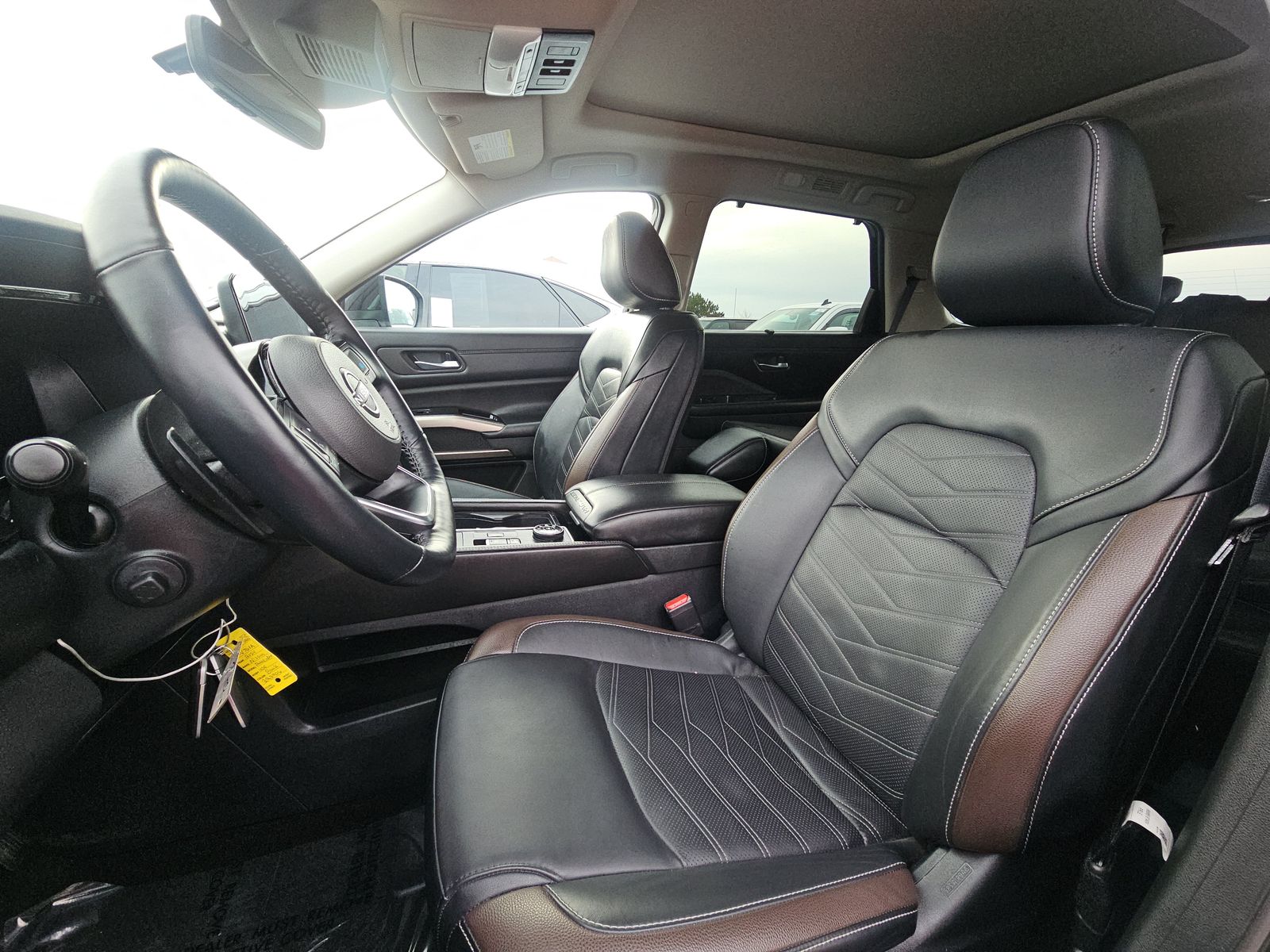 2024 Nissan Pathfinder Platinum AWD