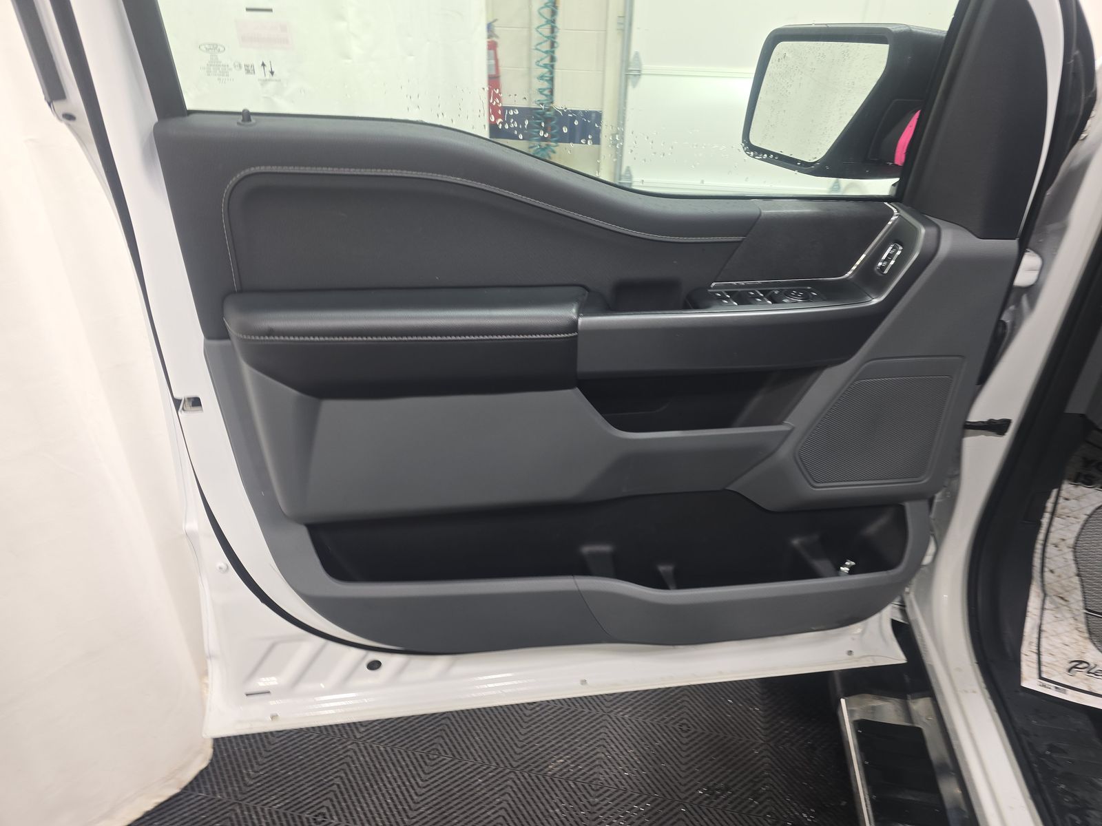 2025 Ford F-150 XLT AWD