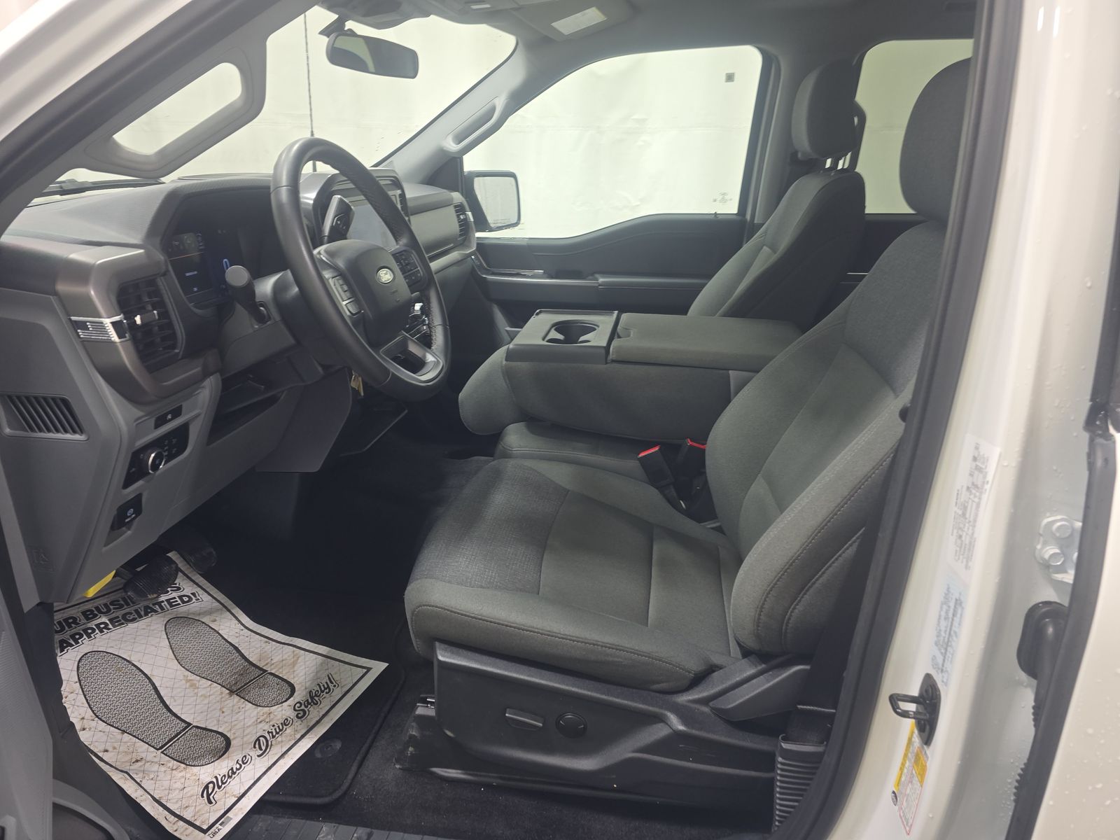 2025 Ford F-150 XLT AWD