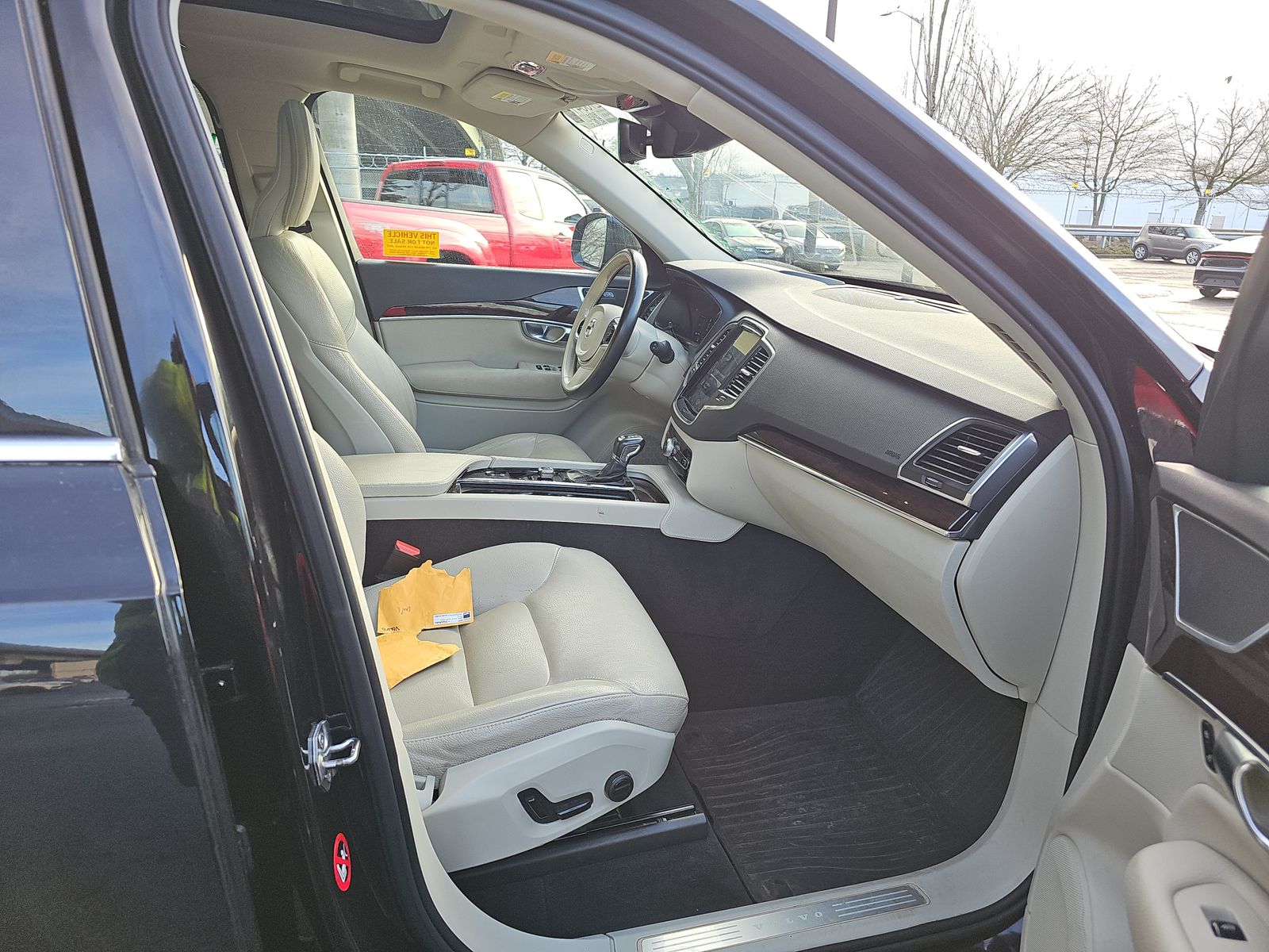 2019 Volvo XC90 T5 Momentum AWD