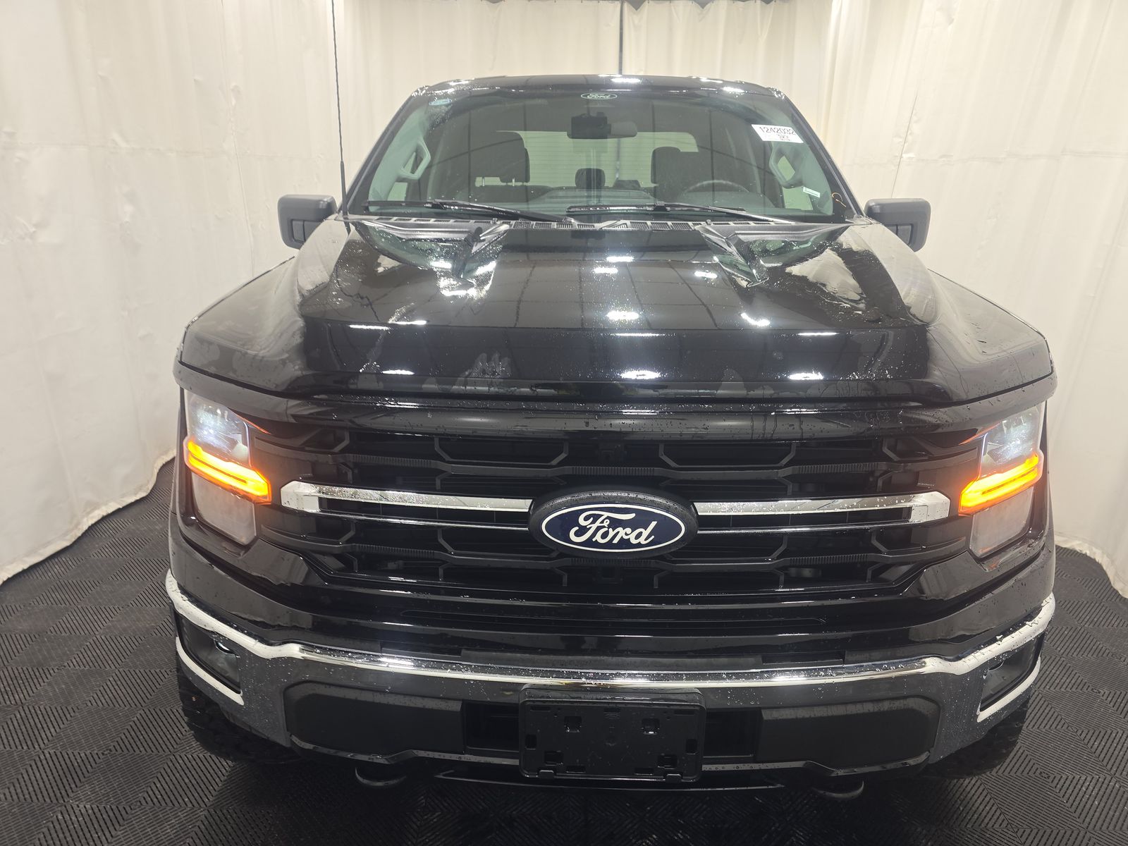 2025 Ford F-150 XLT AWD