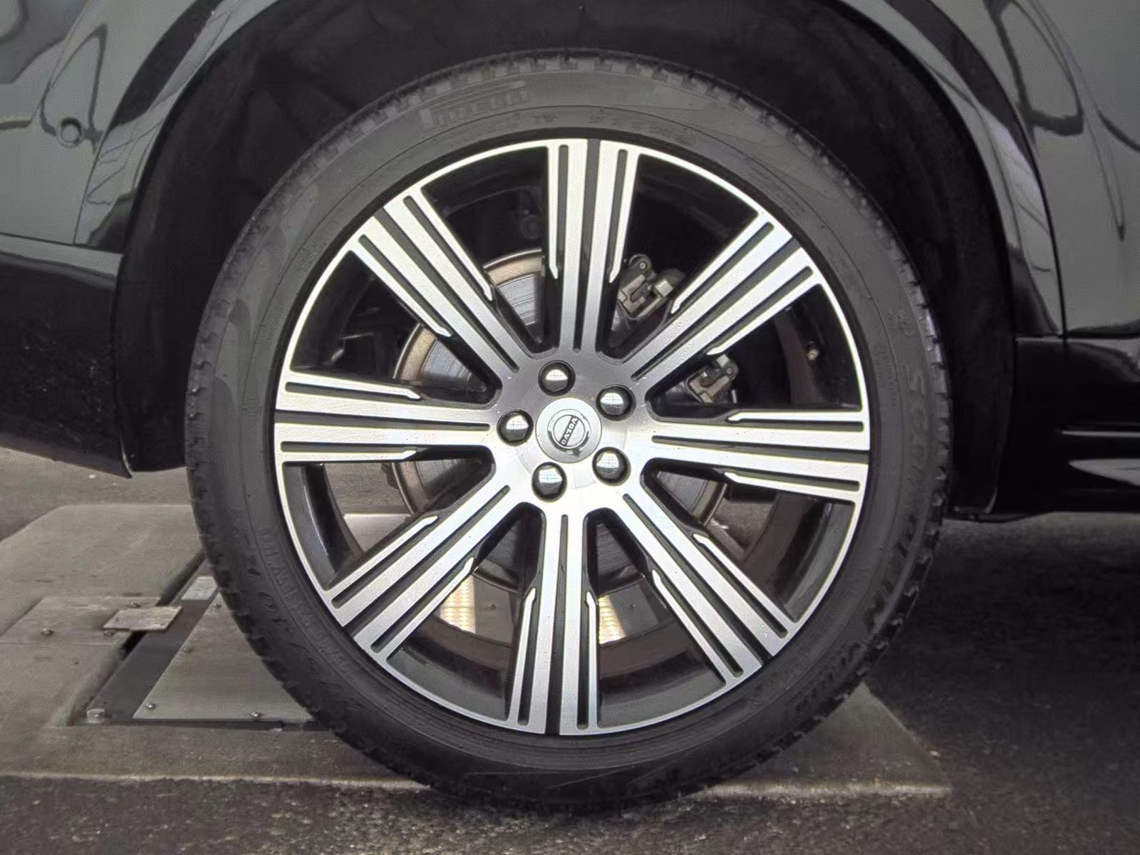 2023 Volvo XC90 B6 Ultimate AWD