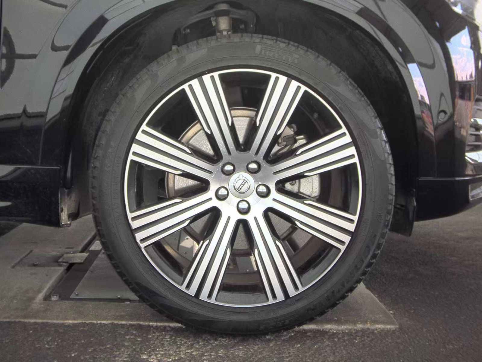 2023 Volvo XC90 B6 Ultimate AWD