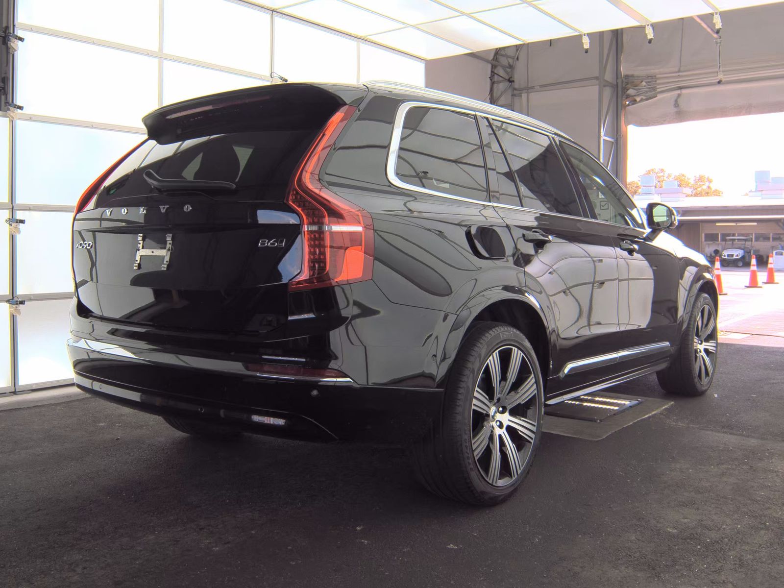 2023 Volvo XC90 B6 Ultimate AWD